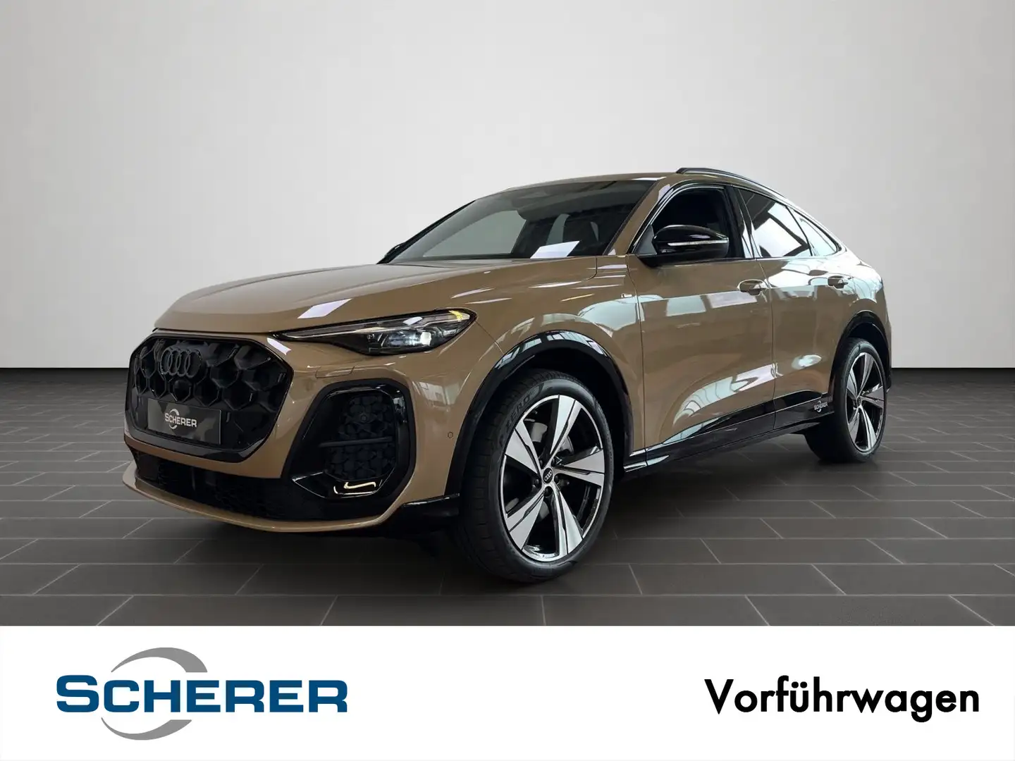 Audi Q5 edition one mit Akzenten mythosschw Oro - 1