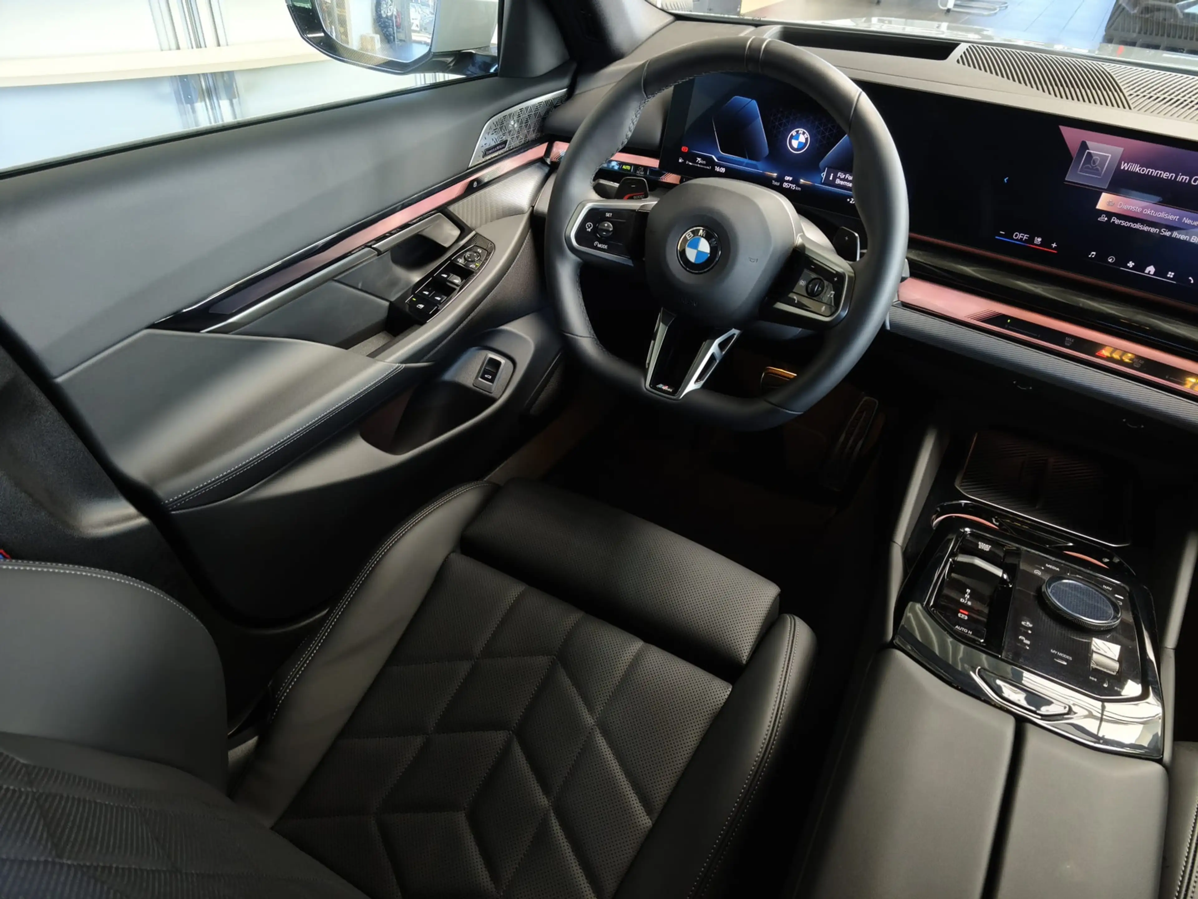 BMW 520 d xDrive M Sport Pro ACC/Pano/360°/B&W/21"/HUD — photo 11