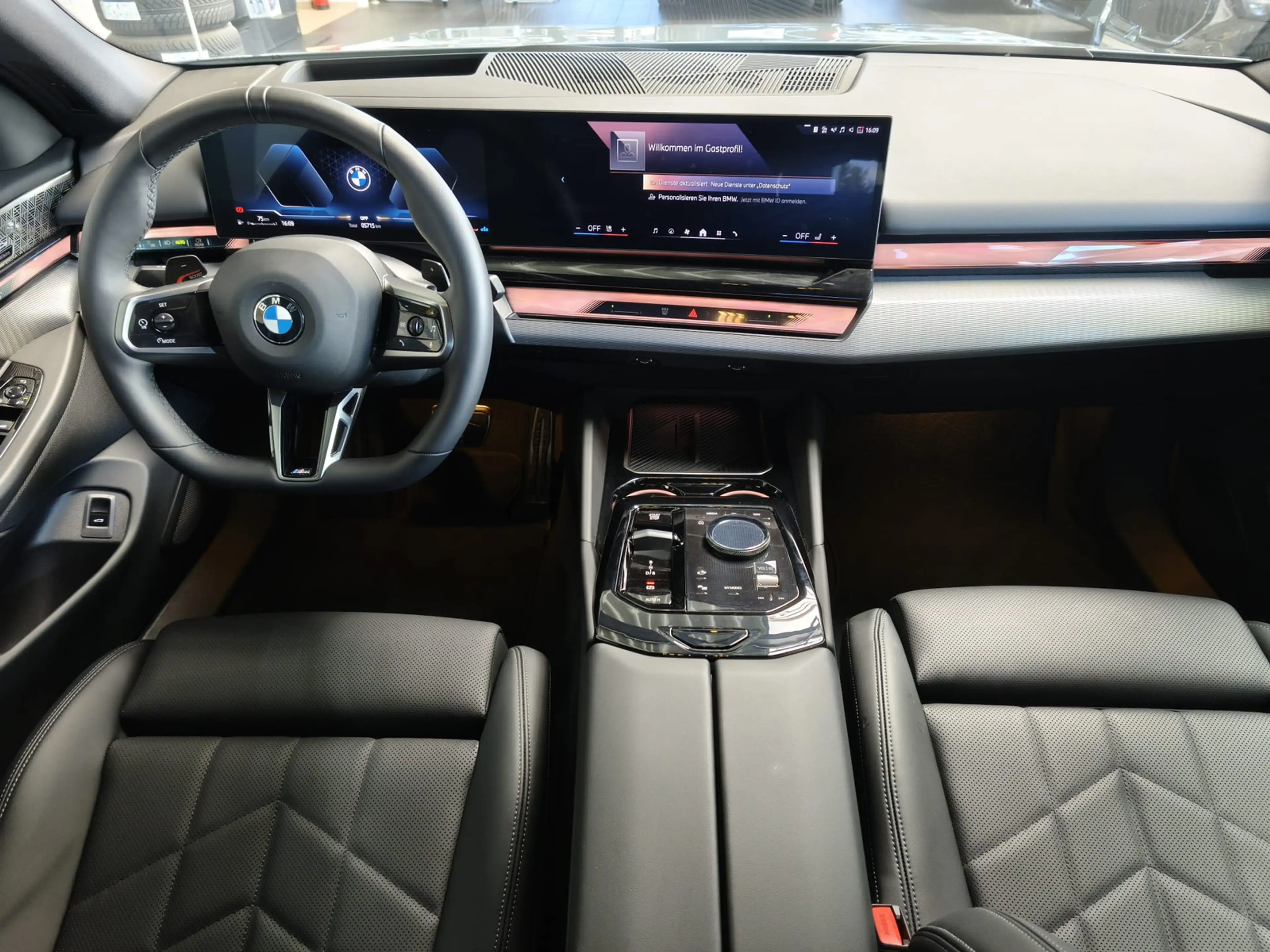 BMW 520 d xDrive M Sport Pro ACC/Pano/360°/B&W/21"/HUD — photo 10