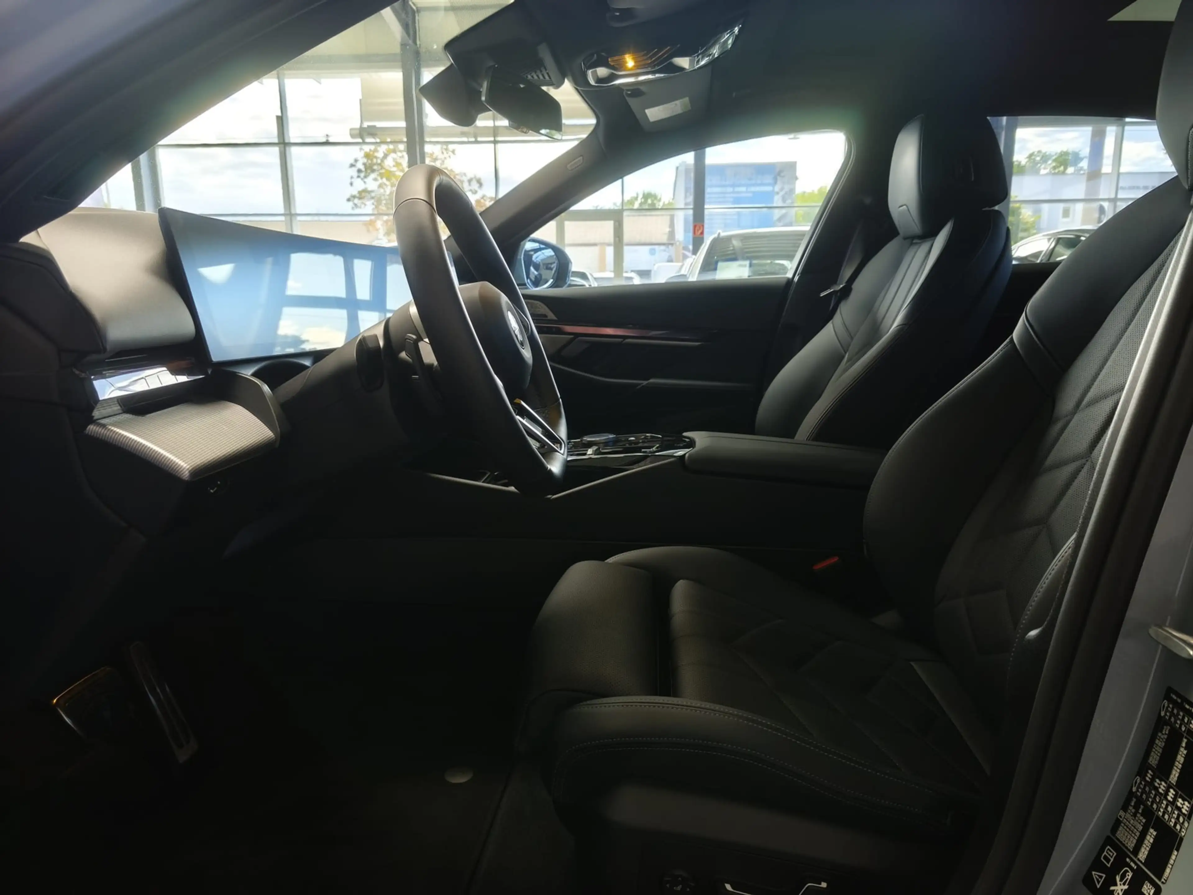 BMW 520 d xDrive M Sport Pro ACC/Pano/360°/B&W/21"/HUD — photo 8