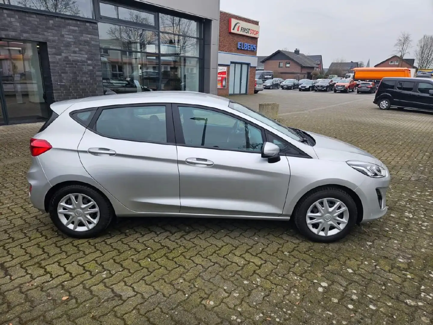 Ford Fiesta Cool & Connect - 1