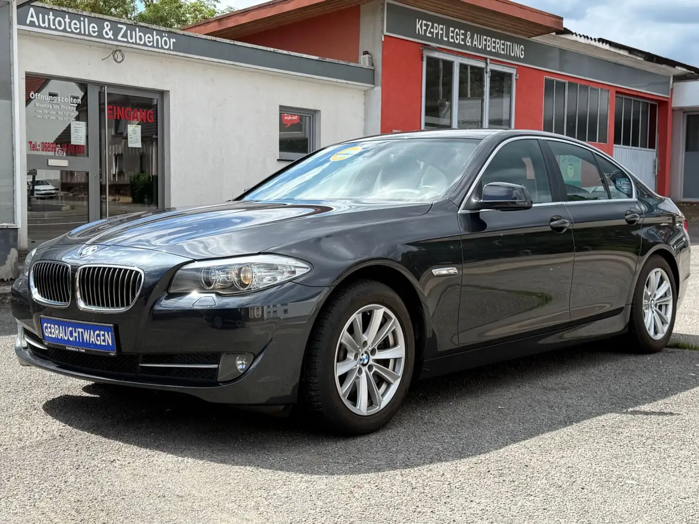 BMW 525 d  Lim. Automatik Navi Leder Gris - 1