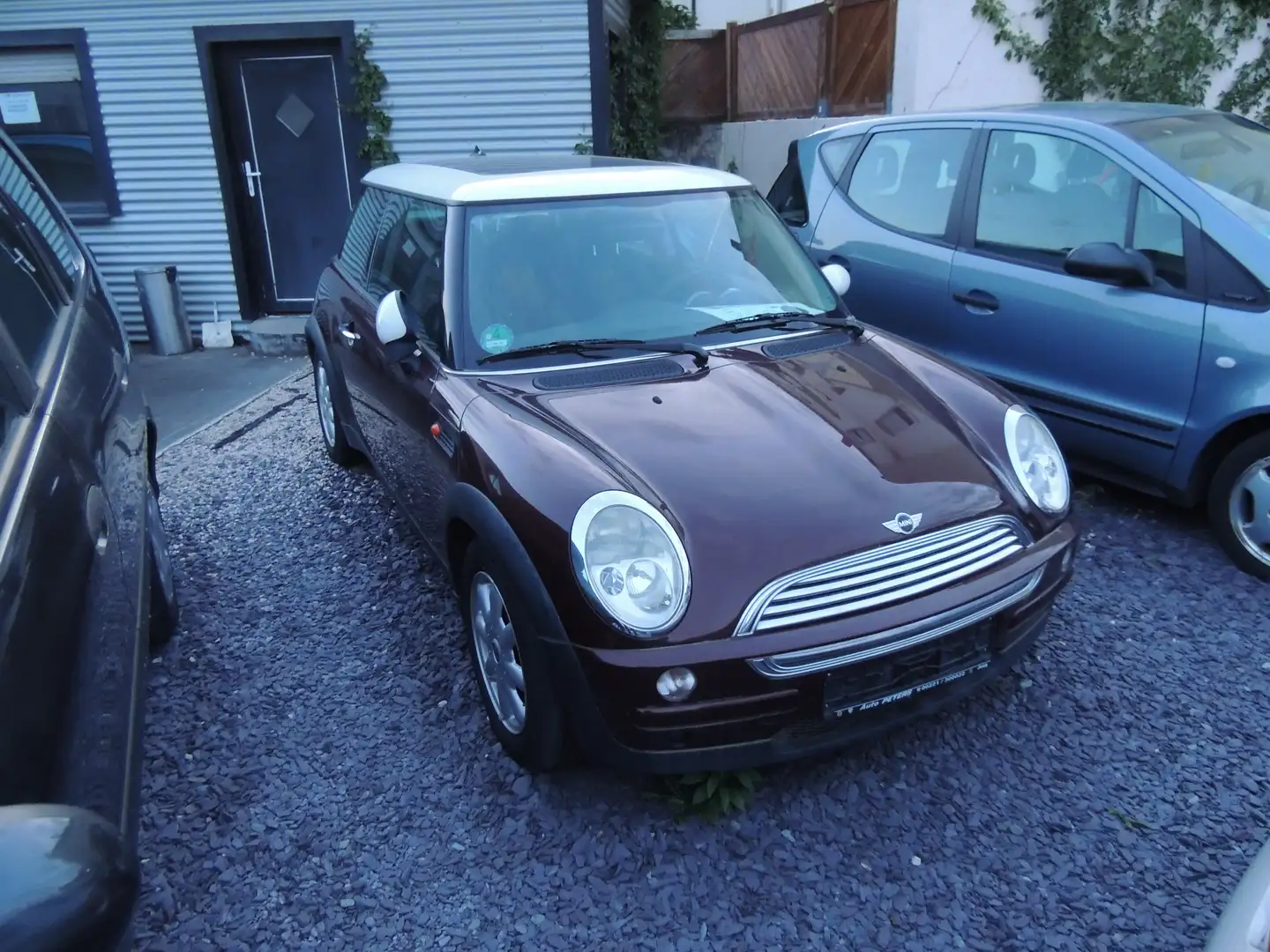 MINI Cooper Klima TÜV neu 135tkm Navi PDC GSD 8-fach ber. Rouge - 2