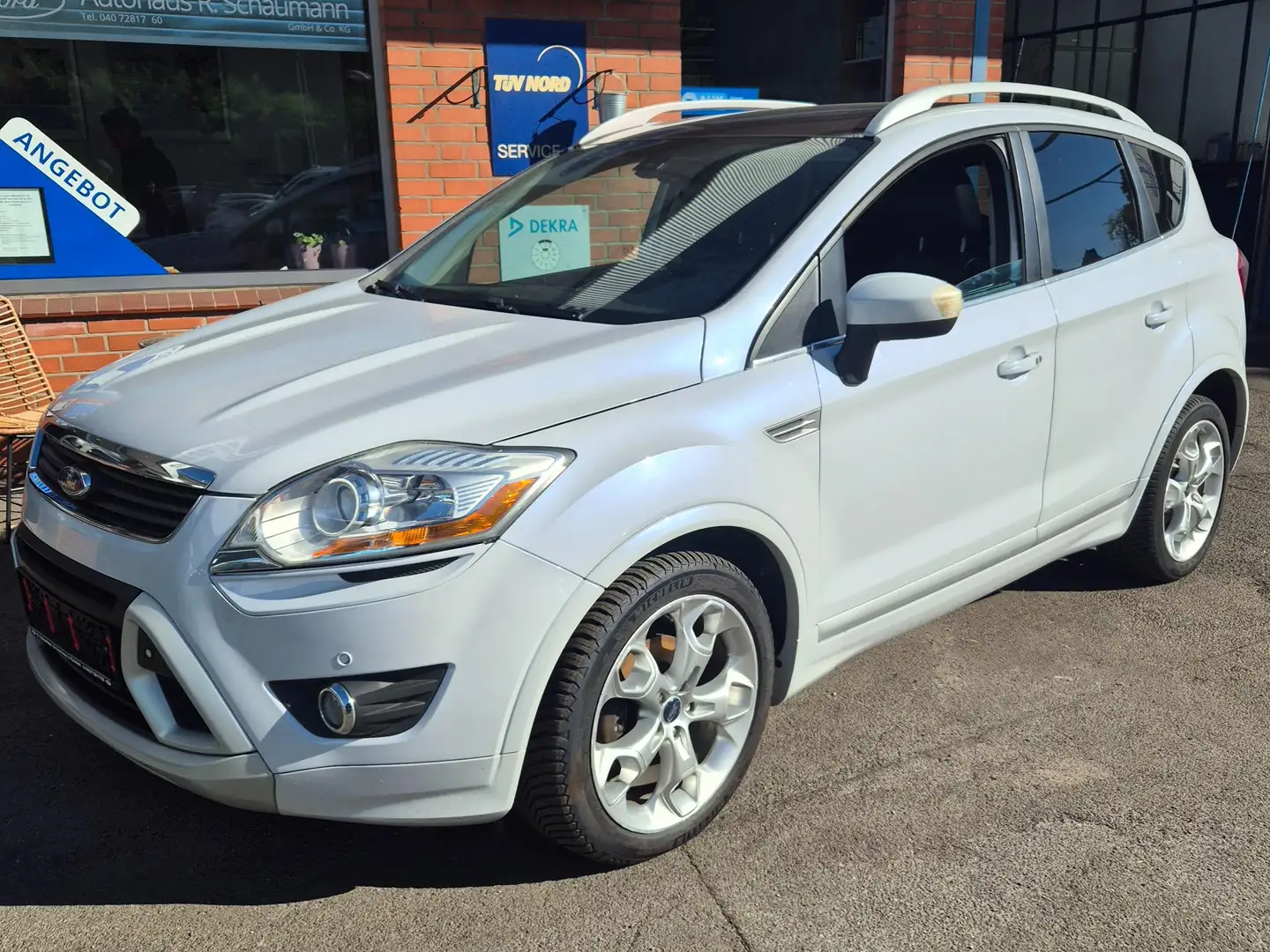Ford Kuga Titanium Weiß - 1