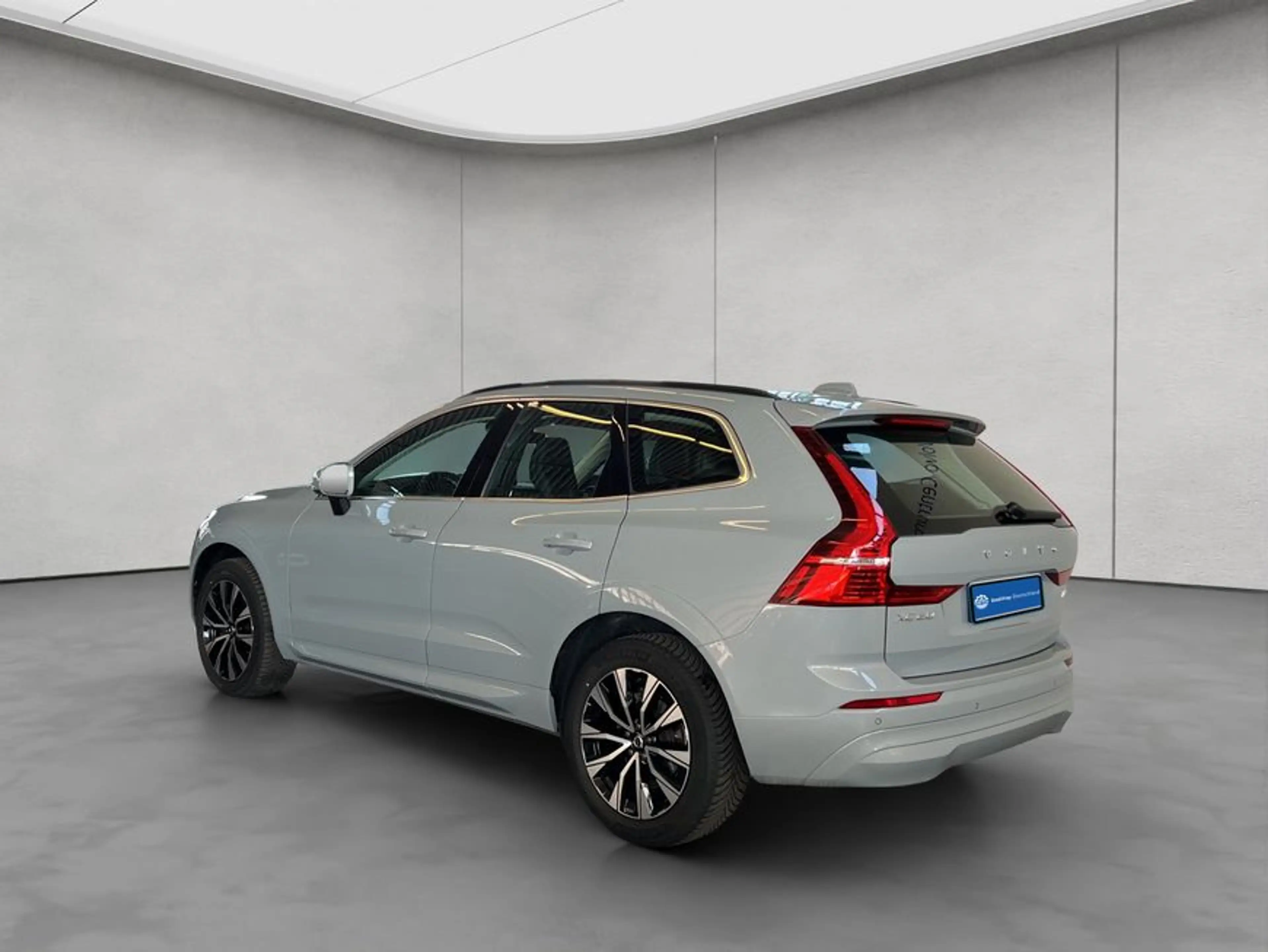 Volvo XC60 XC60 B5 AWD Core Aut 19'' Licht-Paket AHK Kamera P — photo 3