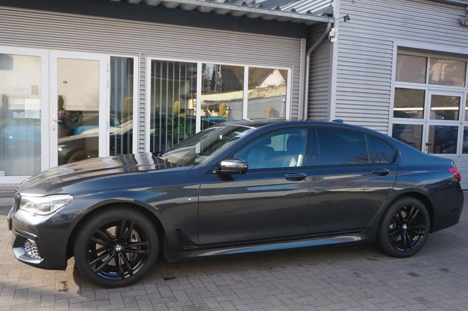 BMW 730 d M Sport DriAsP Glas HUD Laser360 4xKomSitz Gris - 2