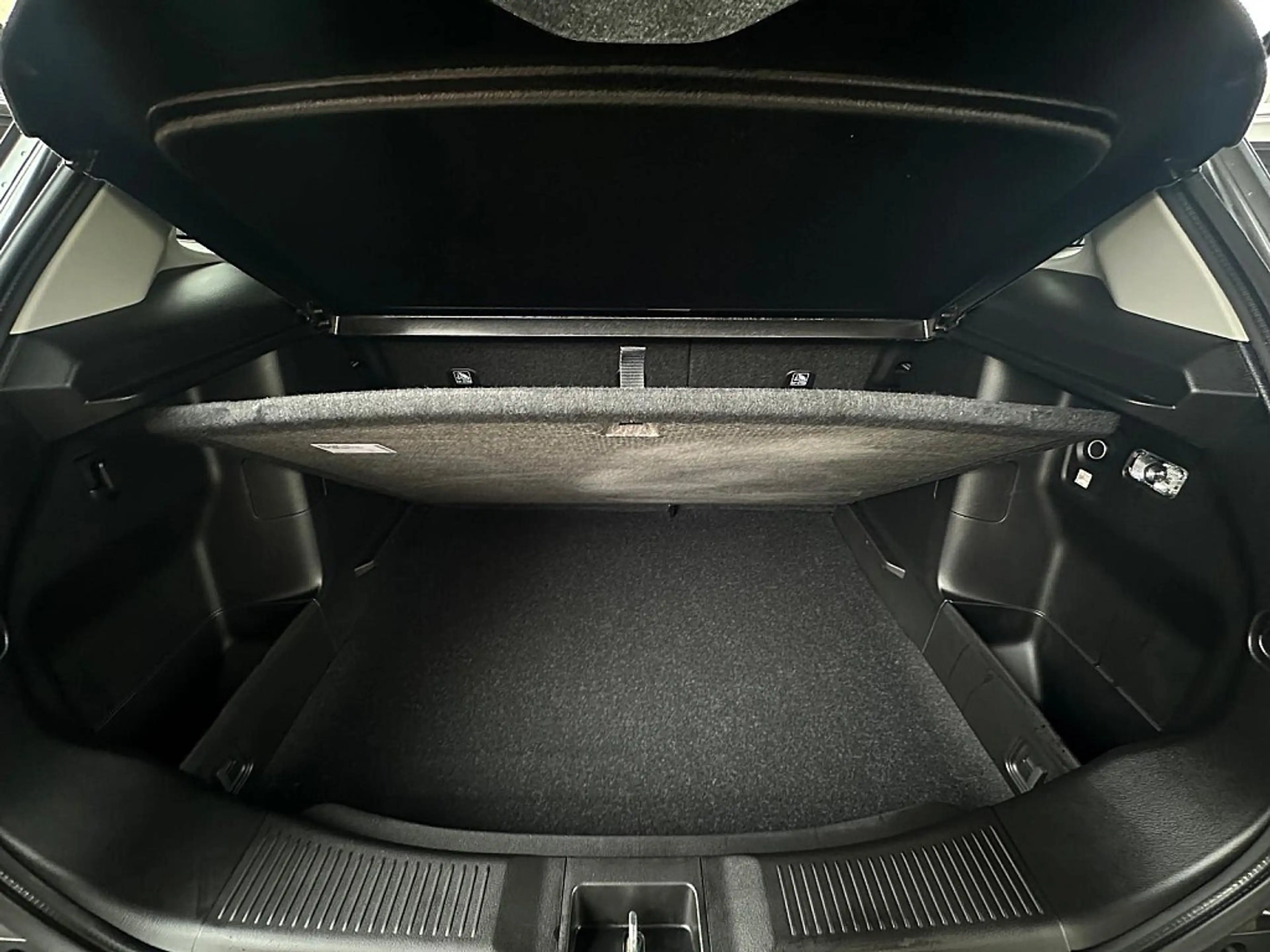 Suzuki S-Cross 1,4 Hybrid ALLGRIP shine Aut. Tageszulassung — photo 8