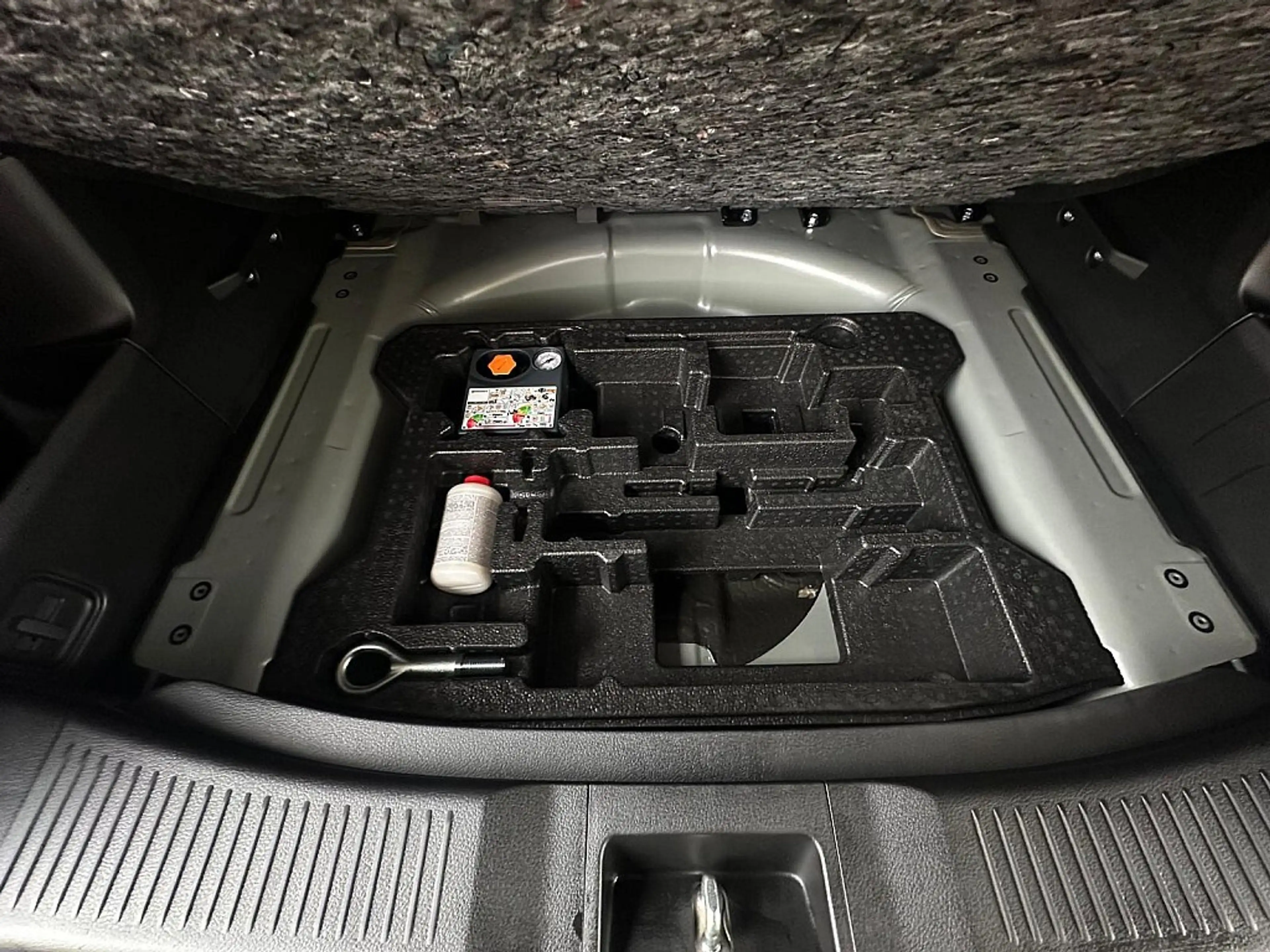 Suzuki S-Cross 1,4 Hybrid ALLGRIP shine Aut. Tageszulassung — photo 9