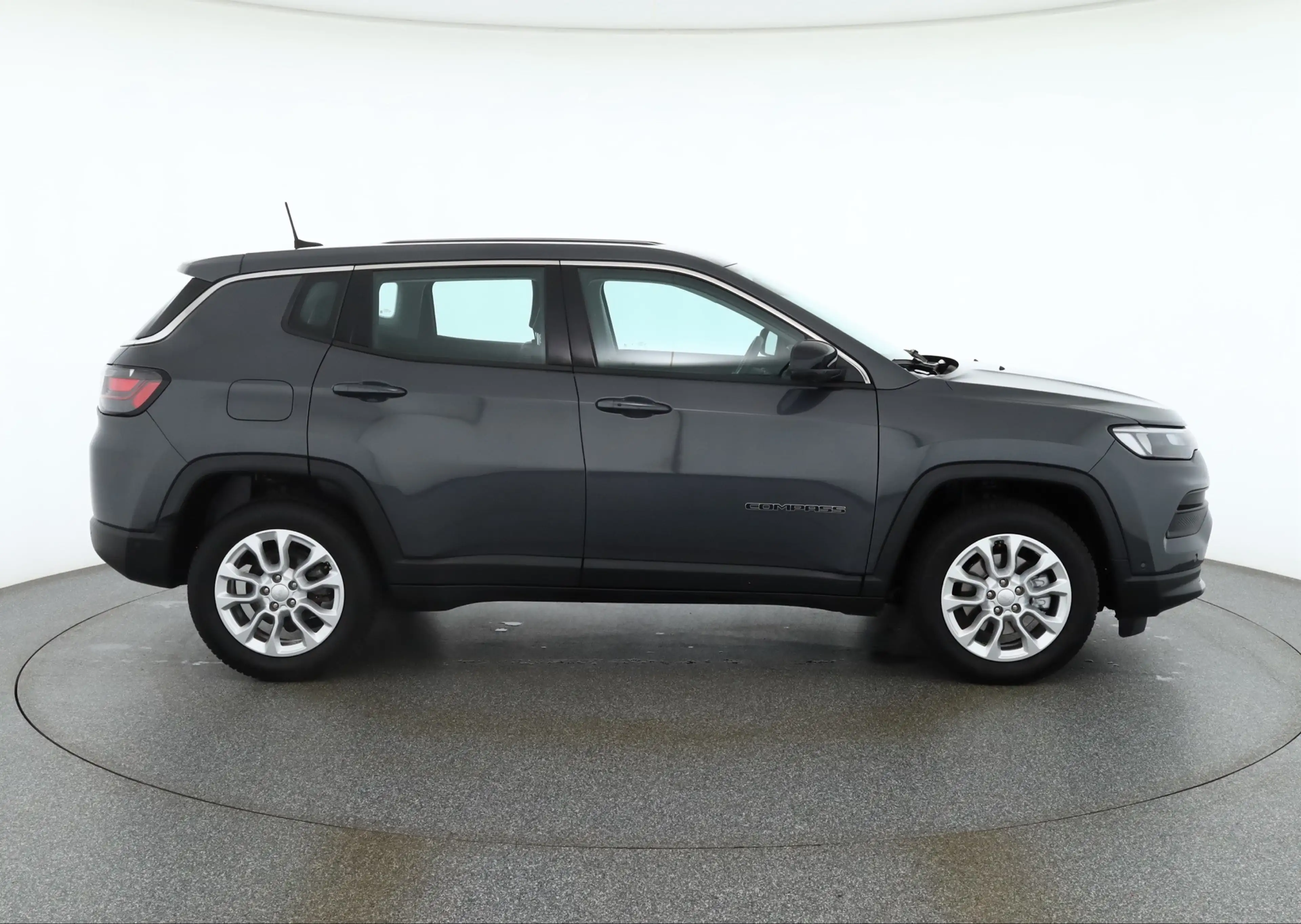Jeep Compass 1.5 M-Hybrid Altitude LED 360° DAB PDC — photo 5