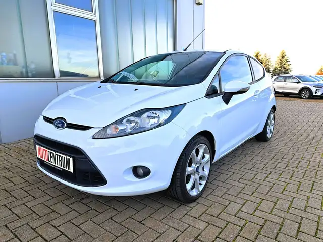 Ford Fiesta Edition 82PS WINTERPAKET ALU EINPARKHILFE