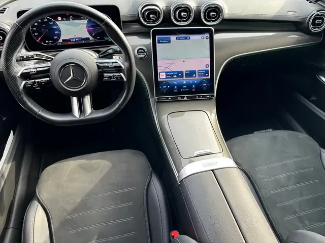 Mercedes-Benz C-Class view 14