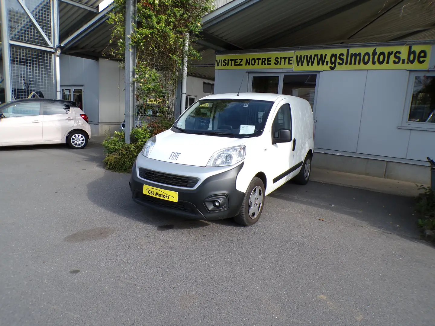 Fiat Fiorino 1.3Multijet 80cv 02/22 35631km Airco GPS Bluetooth Blanc - 1
