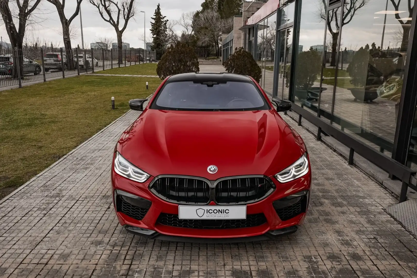 BMW M8 Competition Coupé Rot - 2
