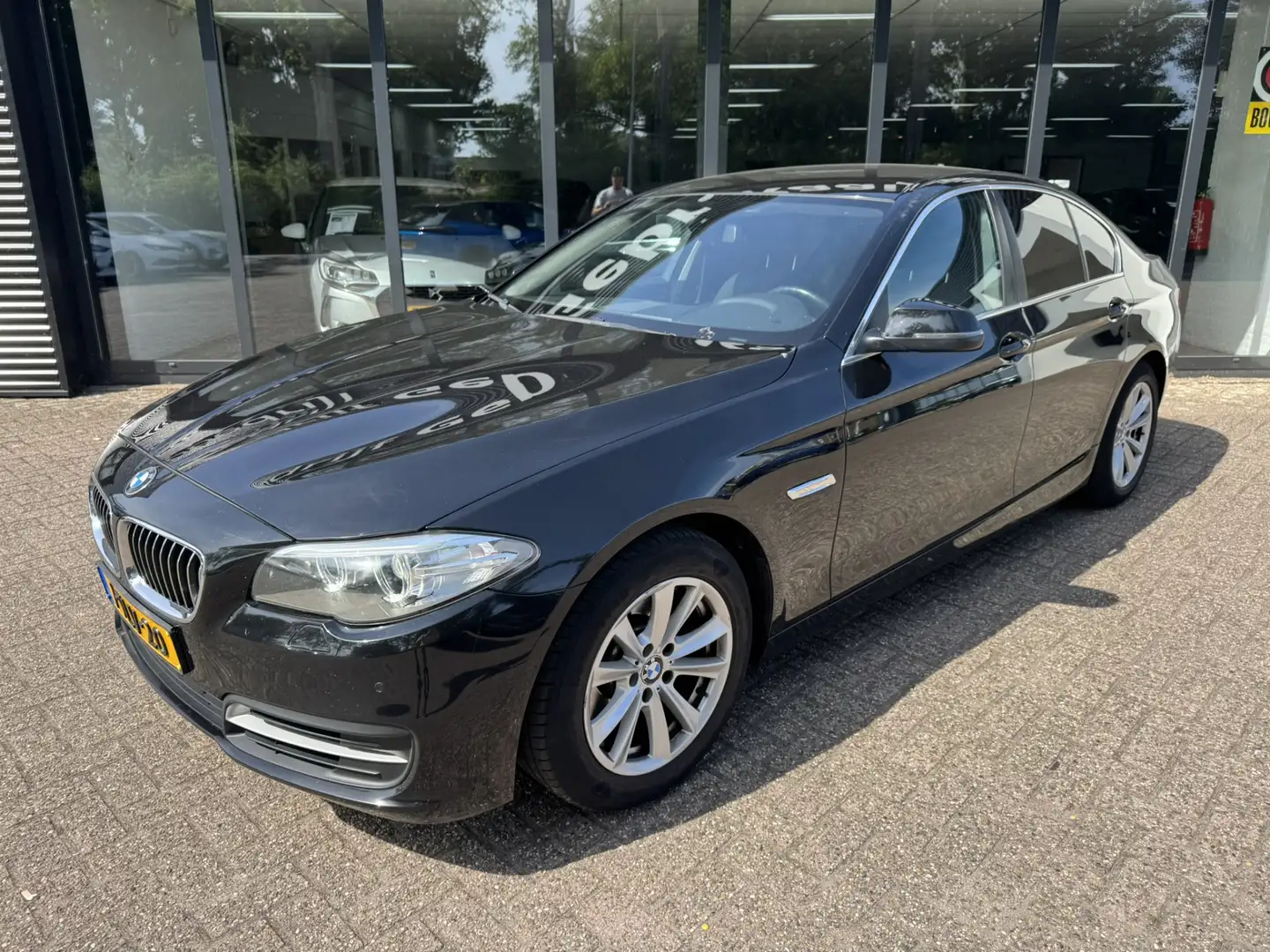 BMW 520 5-serie 520i Business*Xenon*Navi*EXPORT/EX.BPM* Zwart - 2