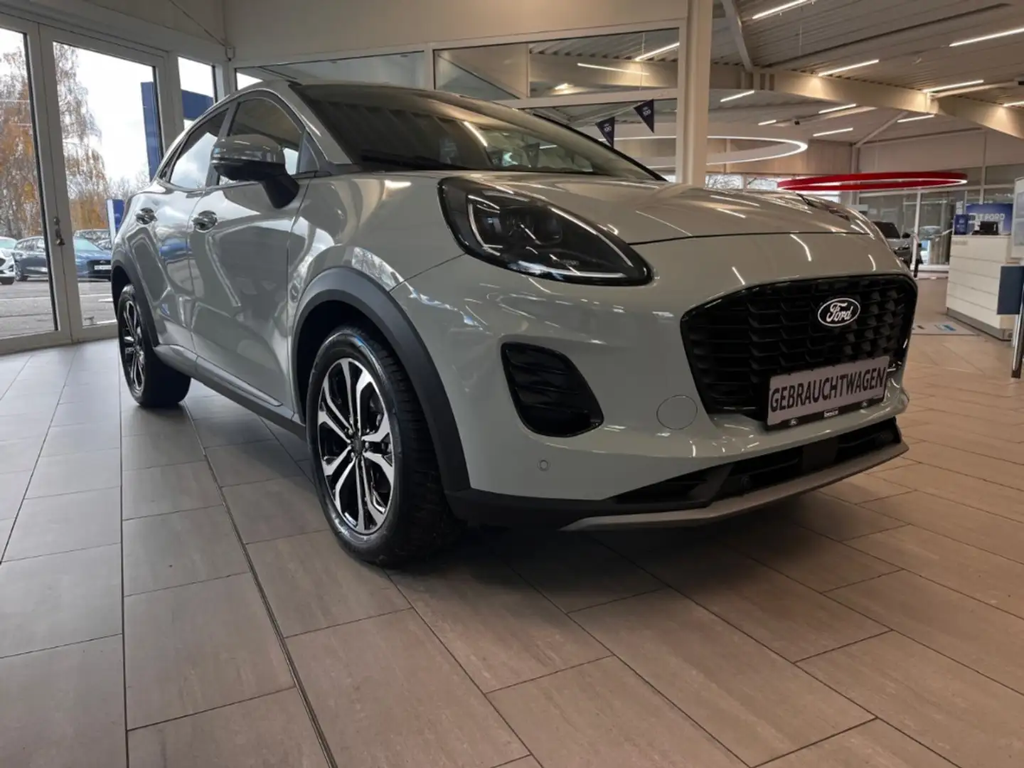 Ford Puma Titanium MHEV+iACC+BLIS+PDC+NAV+LED+DAB+LMF Grijs - 2