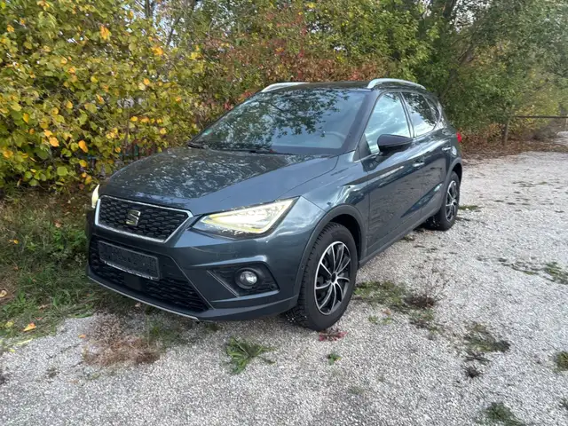 SEAT Arona Beats,Kam,Navi,SHZ,Soundsy.,virtCock,SR/WR