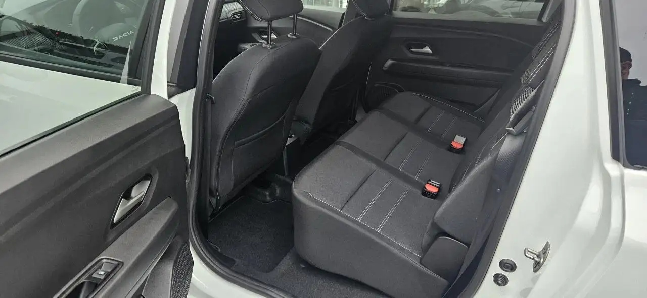 Dacia Jogger Expression TCe 100 bivalent Benzin & LPG 7
