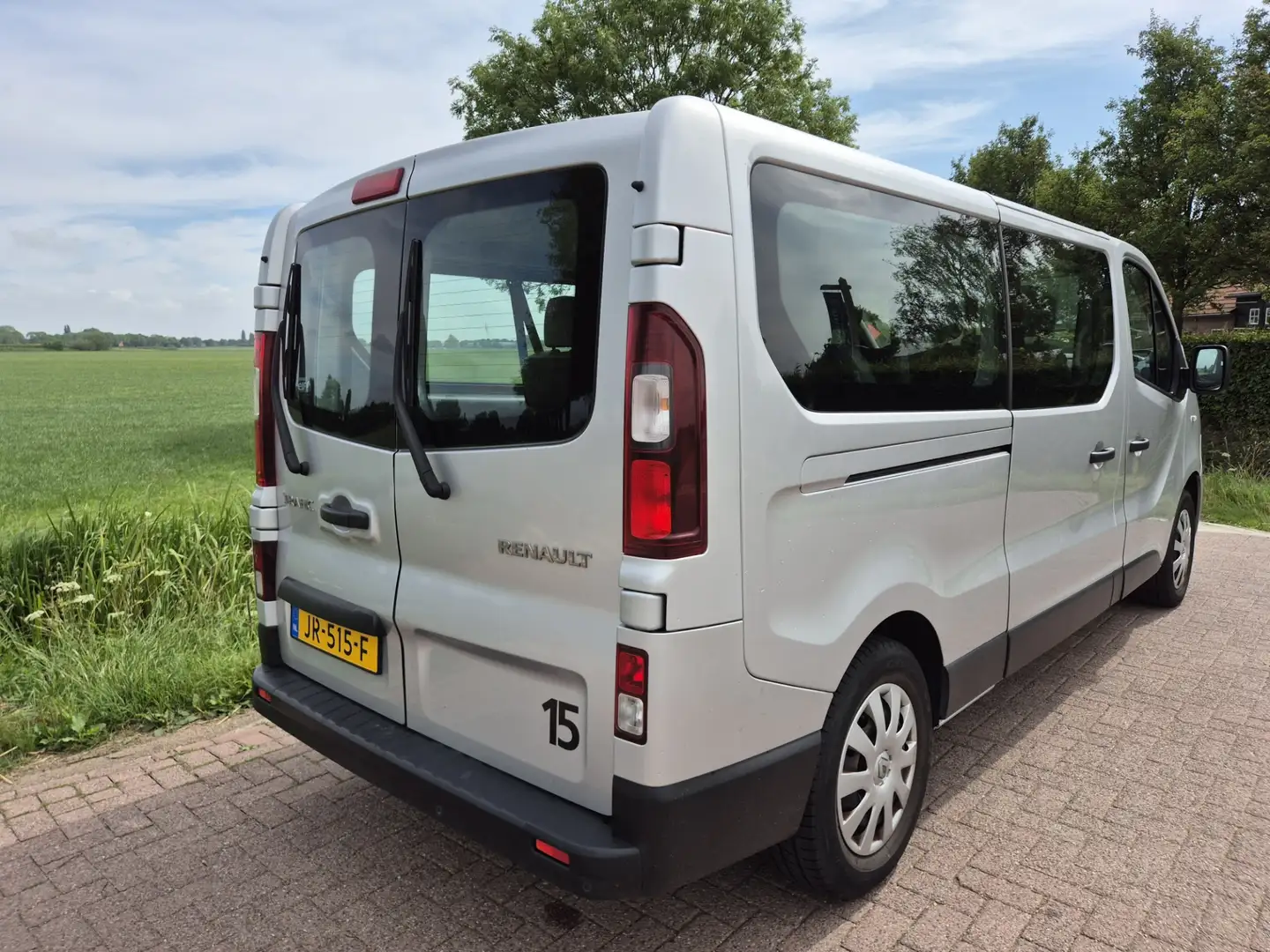 Renault Trafic Passenger 1.6 dCi Grand Authentique 9 Persoons Air Gris - 2