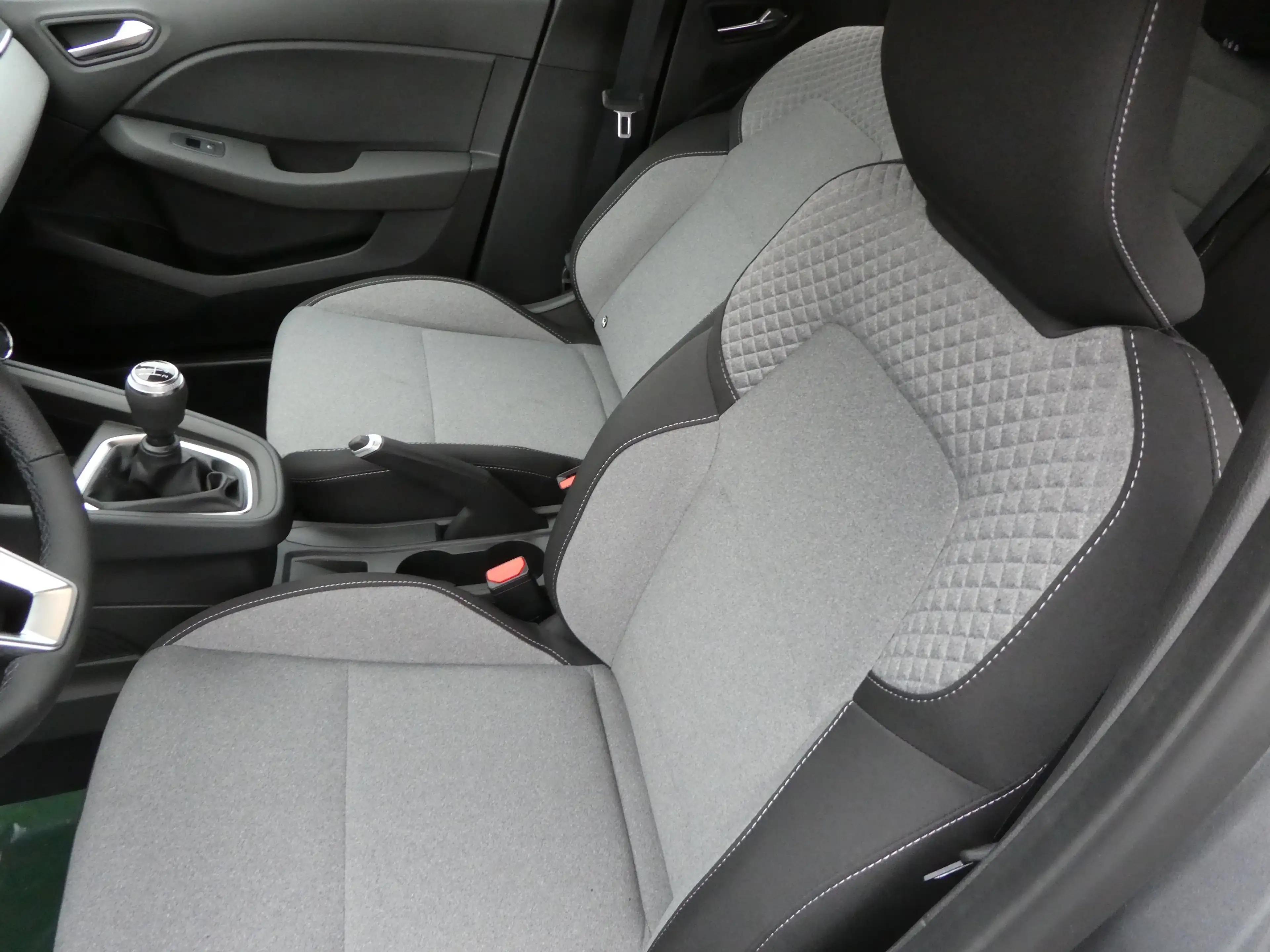Mitsubishi Colt Colt 1.0 PLUS — photo 4