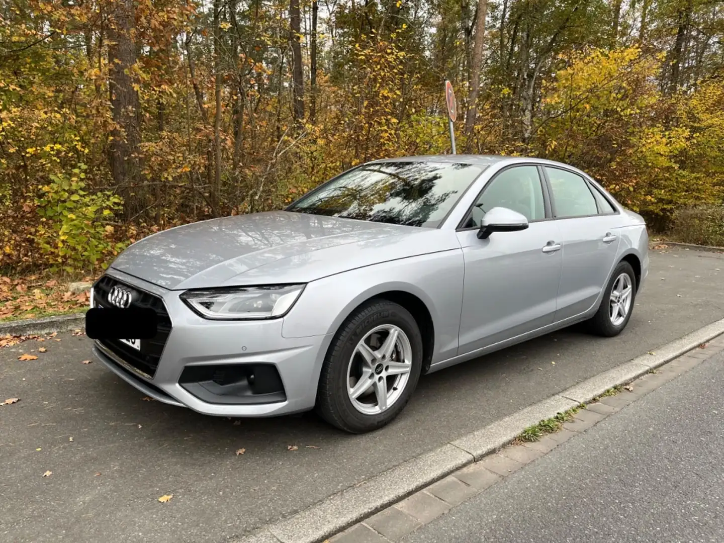Audi A4 40 TDI Mild Hybrid S tronic Zilver - 1
