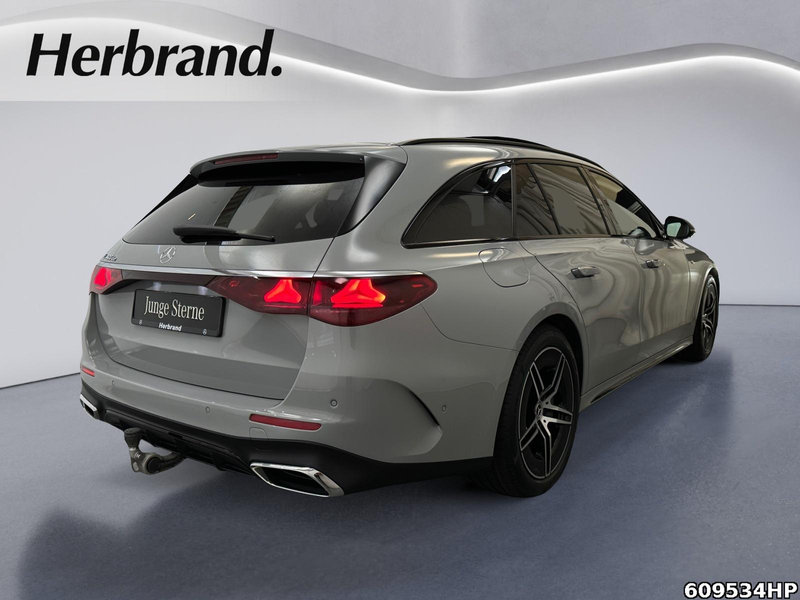 Mercedes-Benz E 300 T AMG Burmester 4D Panorama AHK Nightp. — photo 3