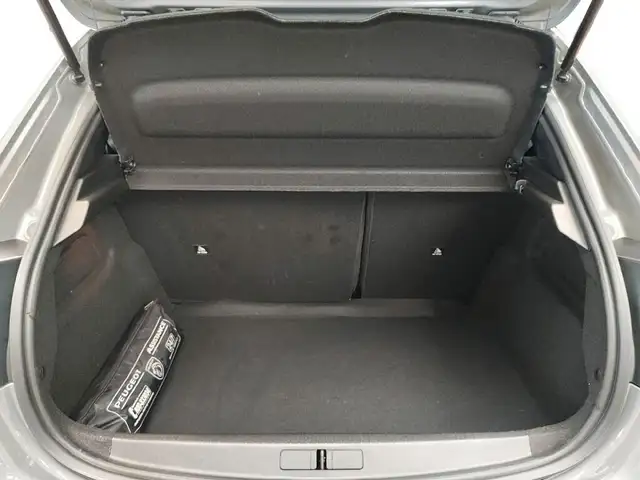Peugeot 208 view 15