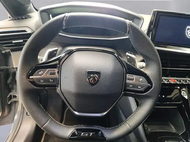 Peugeot 208 view 12
