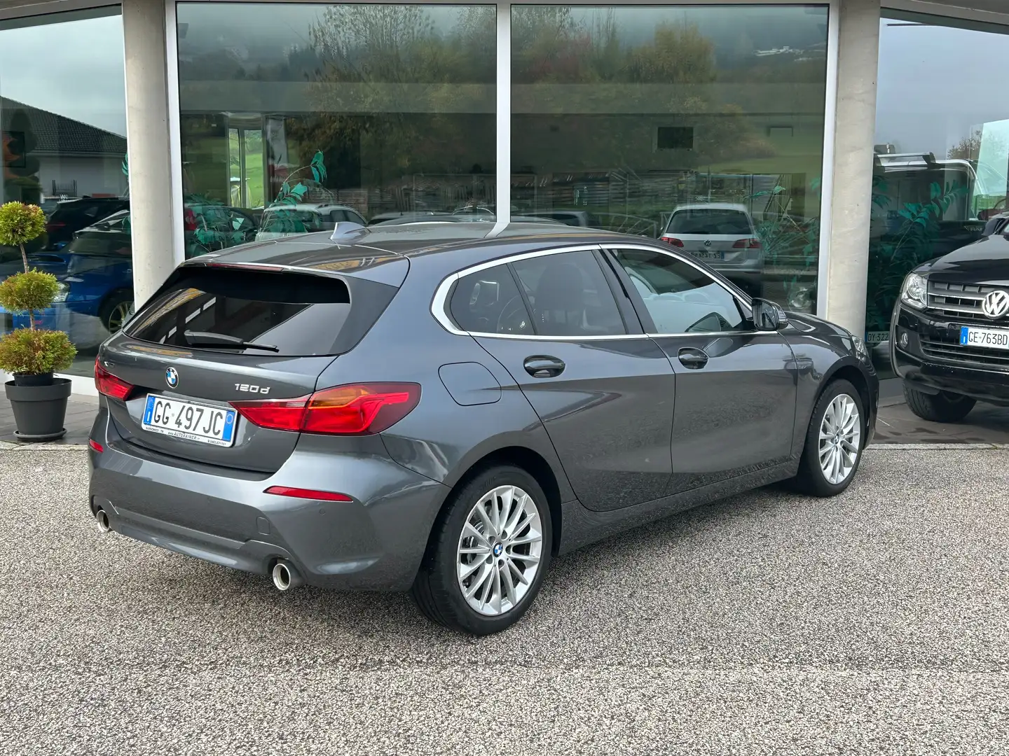 BMW 120 120d xdrive Sport auto 4x4 Grigio - 2