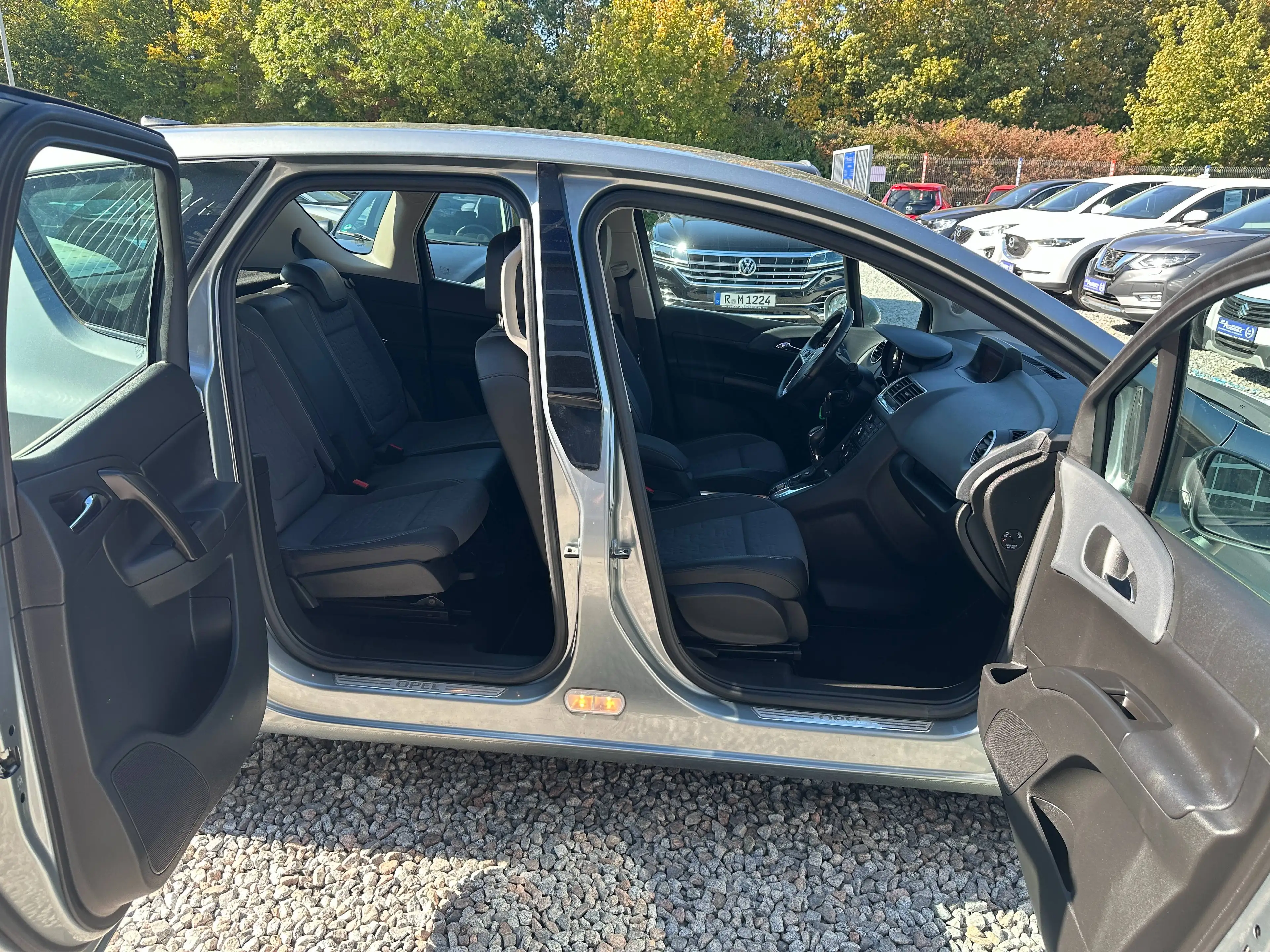 Opel Meriva Innovation 1.4 KLIMA NAVI PDC SITZ+LENKRADHEIZUNG — photo 14