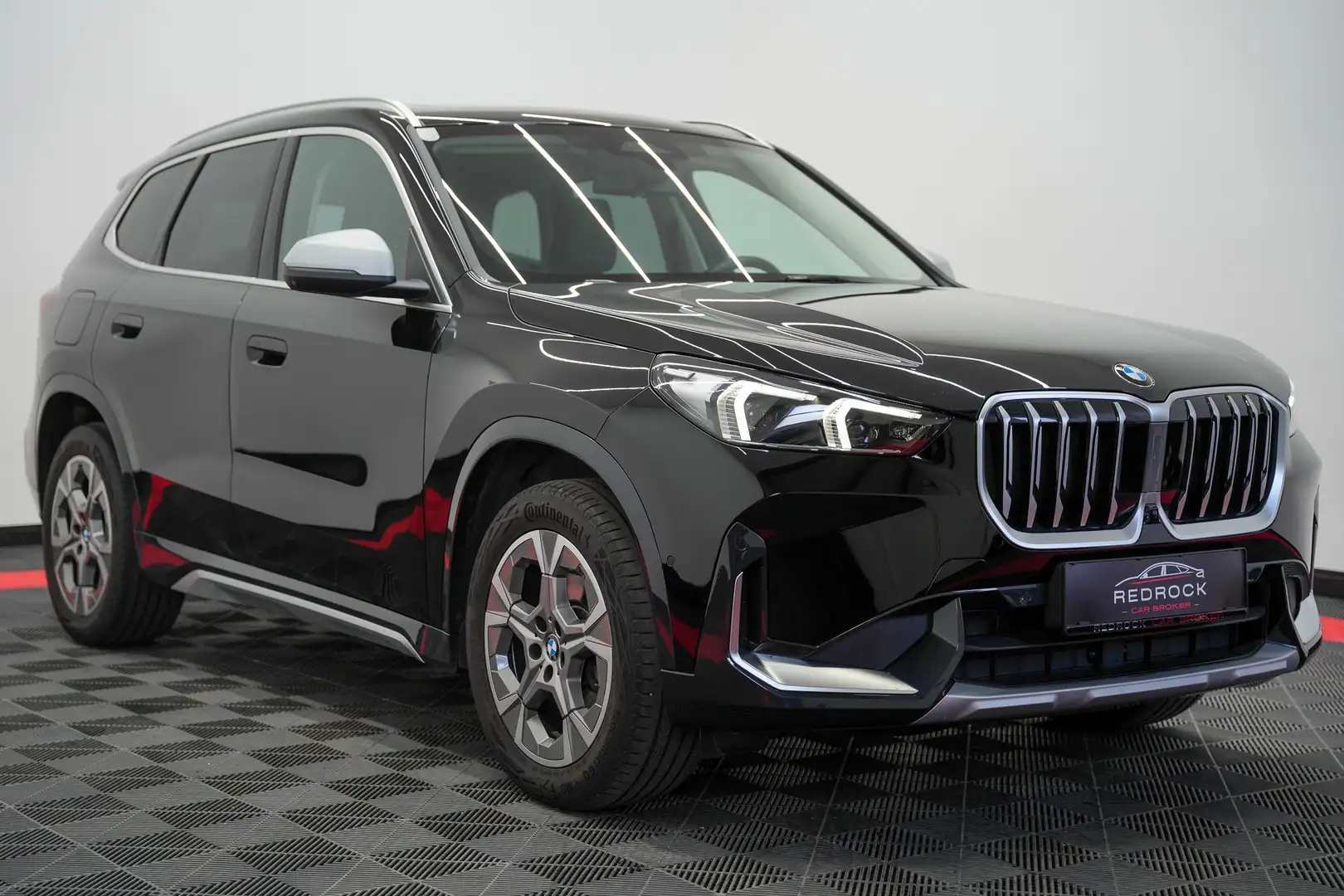 BMW X1 23 d xDrive *MegaAusstattung*TopZustand*Erstbesitz Schwarz - 1