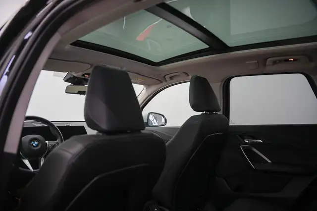 BMW X1 view 13