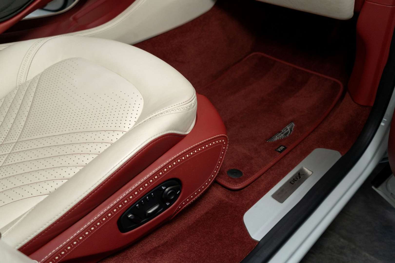 Aston Martin DBX 4.0 V8 Exclusive -  - Joinsteer - #5