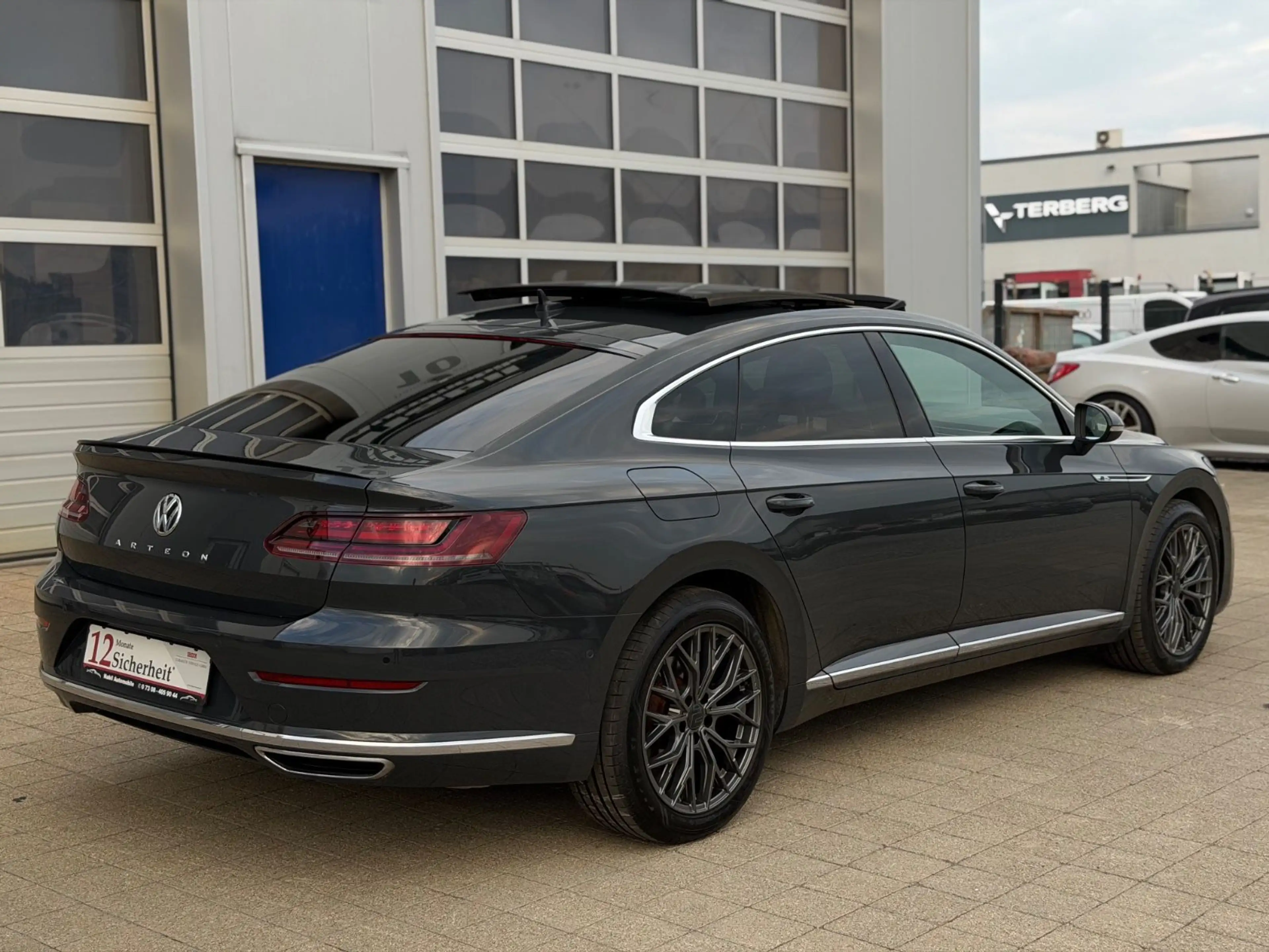 Volkswagen Arteon R-Line 2.0TSI Virtual Pano ACC Kamera Ahk — photo 6