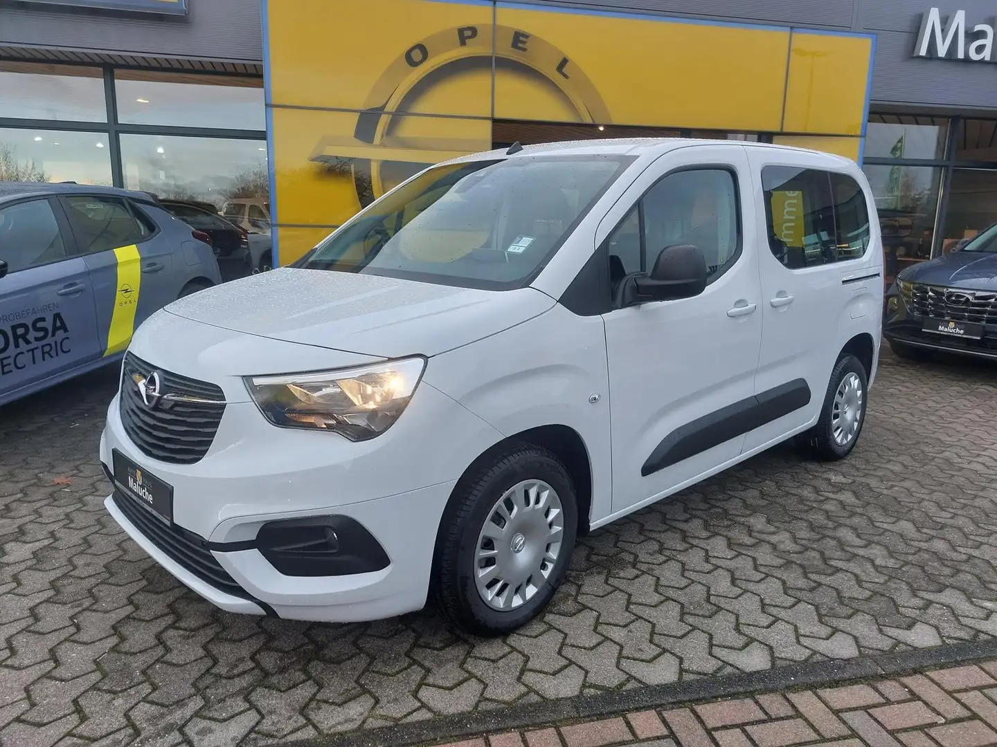 Opel Combo-e Life Edition 50kWh+Kamera+SHZ+OBC+ Blanc - 2
