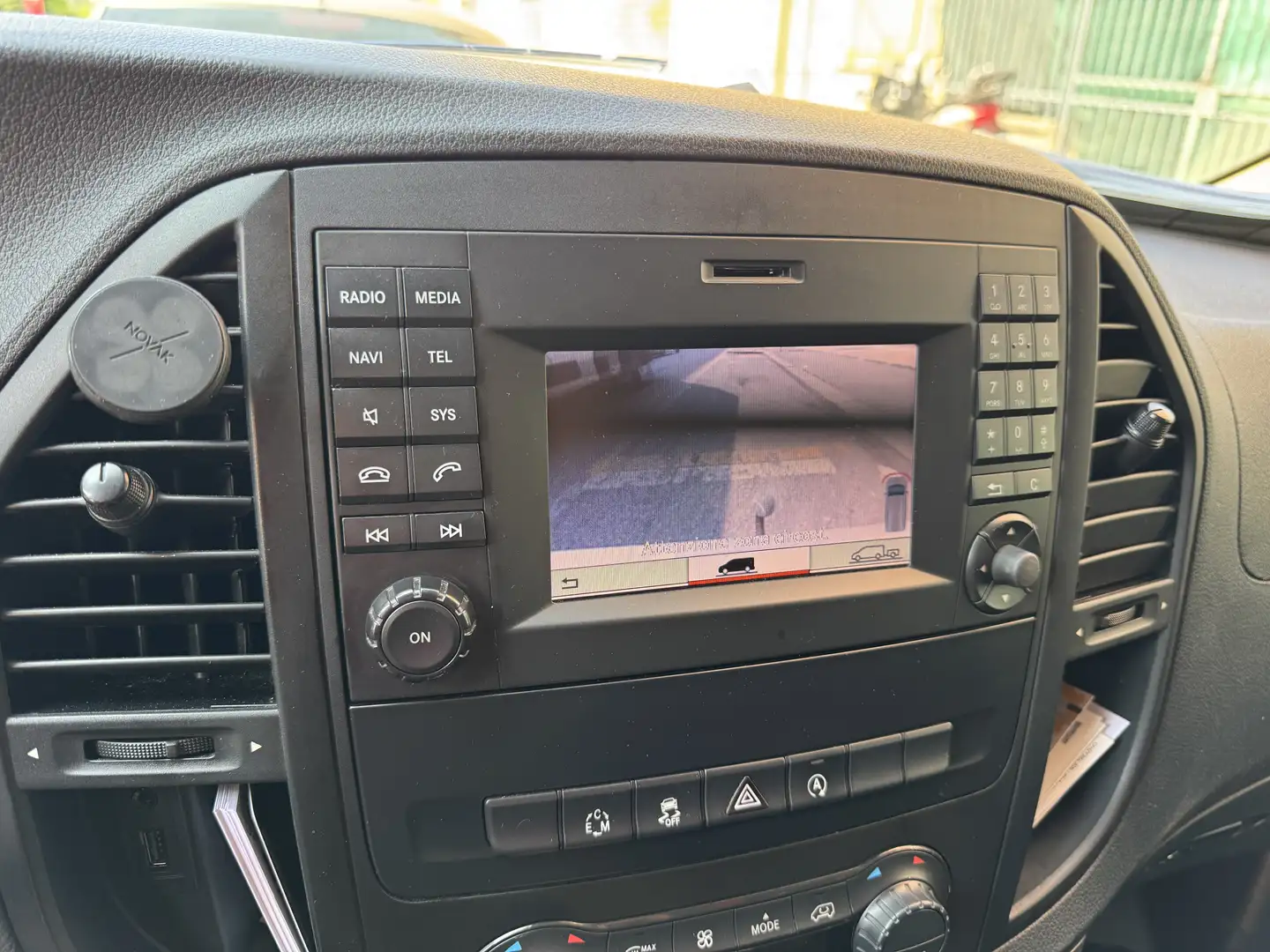 Mercedes-Benz Vito - 2