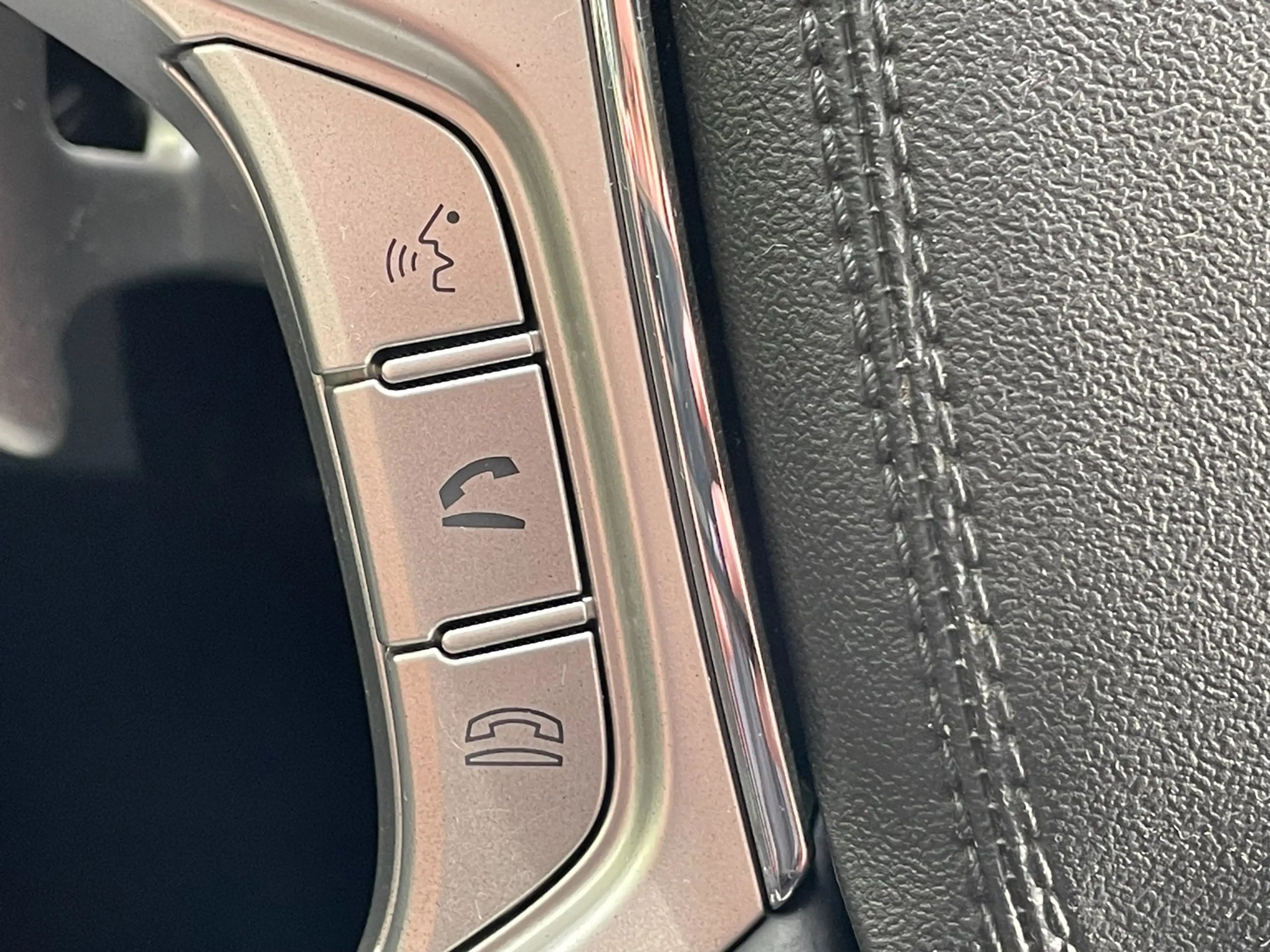 Mitsubishi Outlander 2.0 PHEV Instyle+ Schuifdak | Trekhaak | Camera | — photo 37