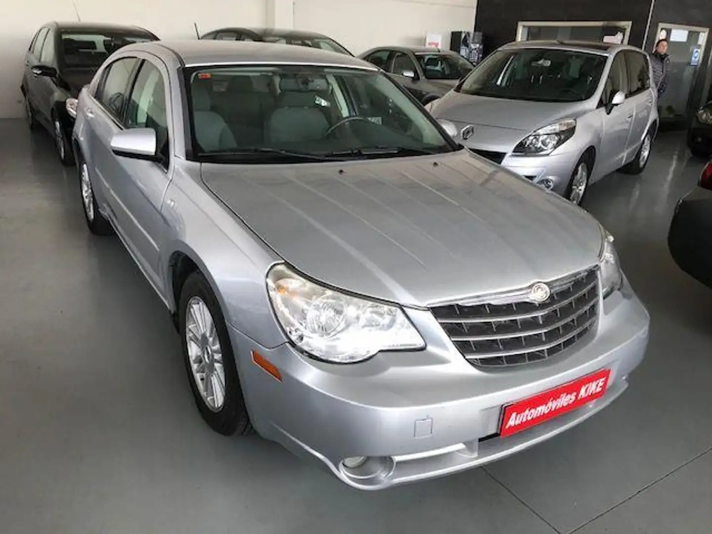 Chrysler Sebring Berlina 140cv Manual de 4 Puertas Grey - 2