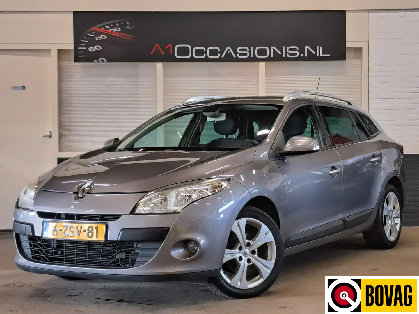 Renault Megane Estate 2.0 Expression Gris - 1