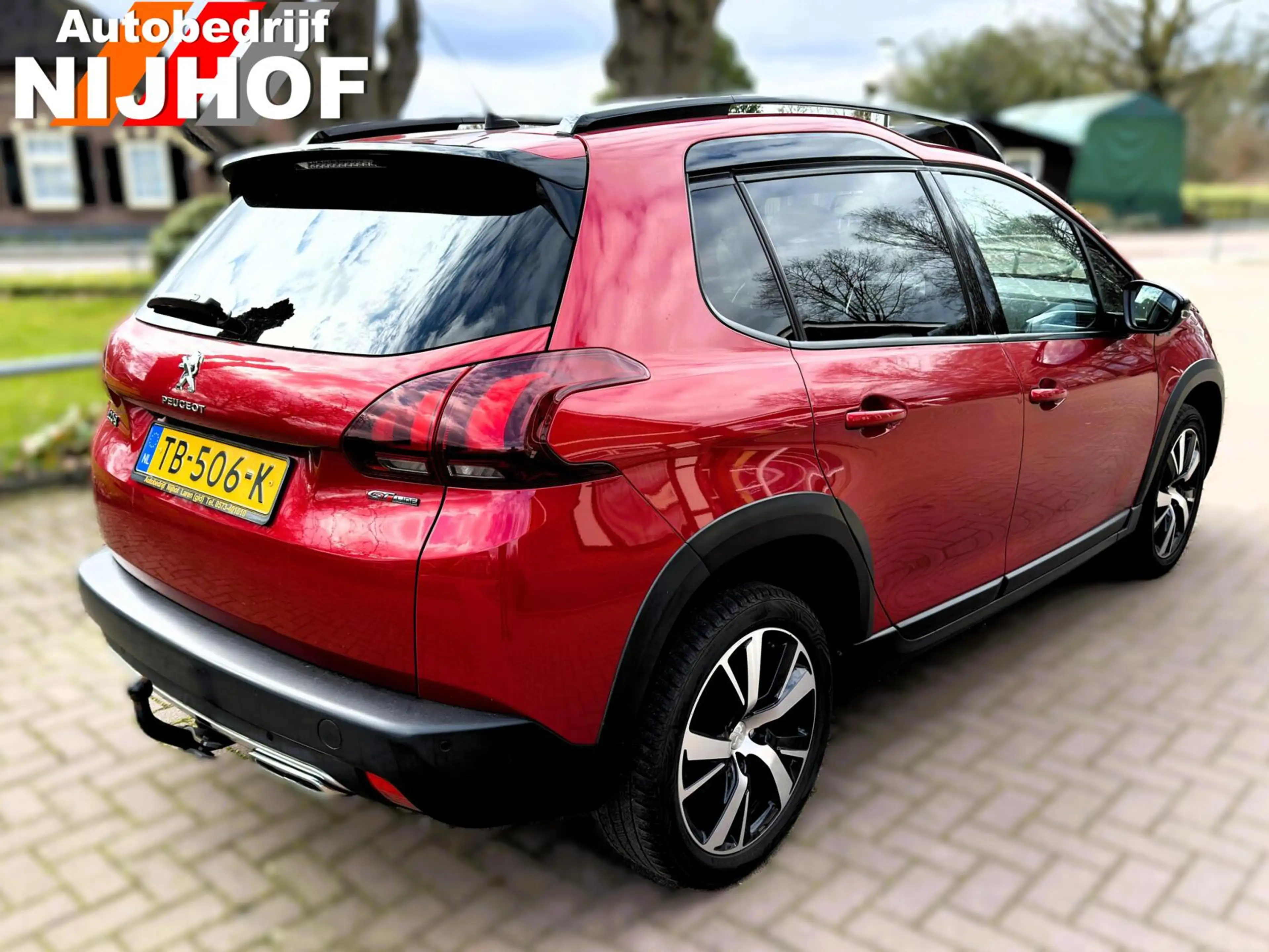 Peugeot 2008 1.2 PureTech GT-line — photo 6
