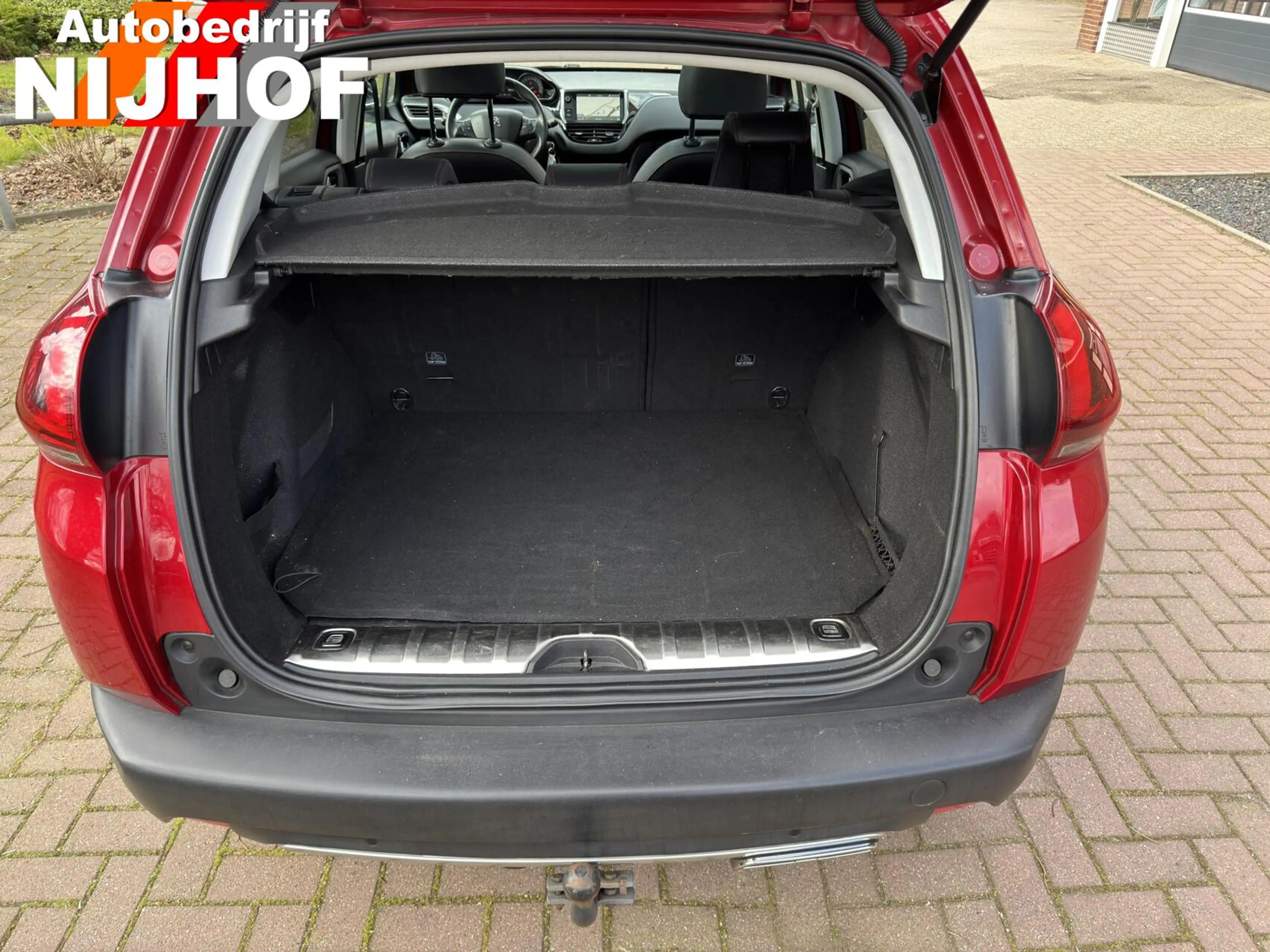 Peugeot 2008 1.2 PureTech GT-line — photo 25