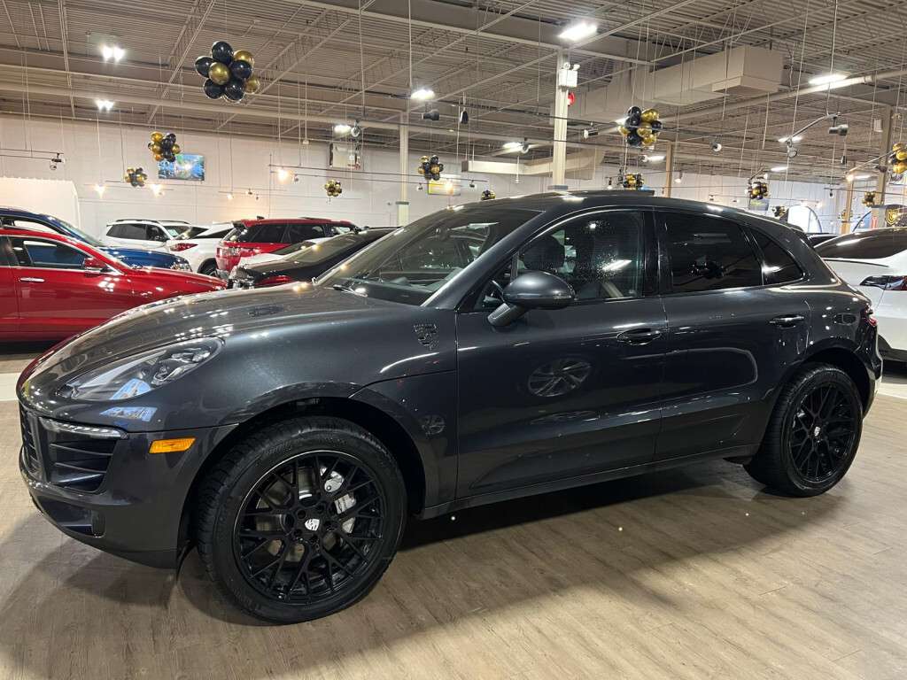 2018 Porsche Macan S Adaptive Cruise Navigation Bose Memory Panoromic alt 2