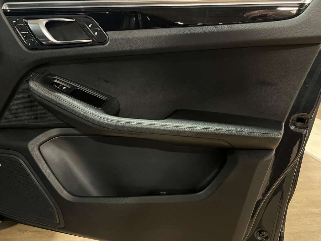 2018 Porsche Macan S Adaptive Cruise Navigation Bose Memory Panoromic thumb 47