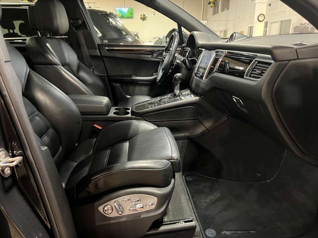 2018 Porsche Macan S Adaptive Cruise Navigation Bose Memory Panoromic thumb 30