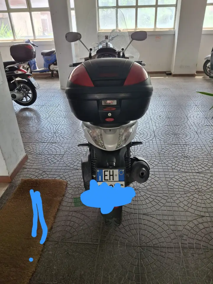 Piaggio Beverly 300