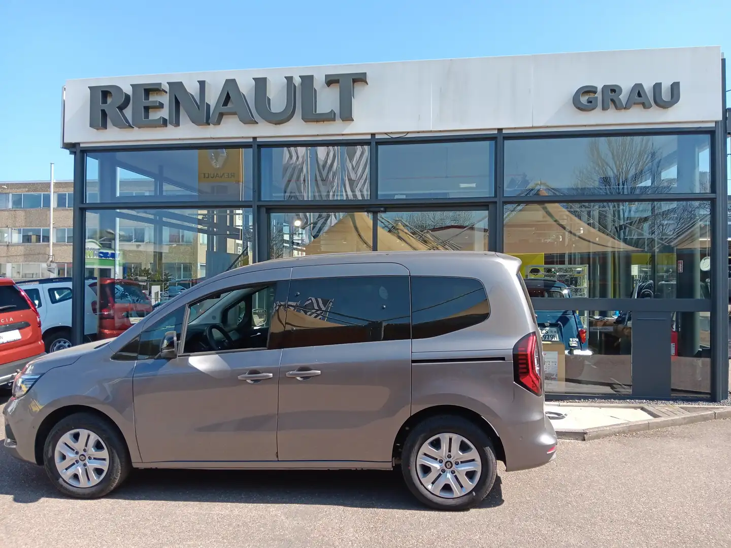 Renault Kangoo Equilibre 130PS Navi Kamera Einparkhilfe Gris - 2