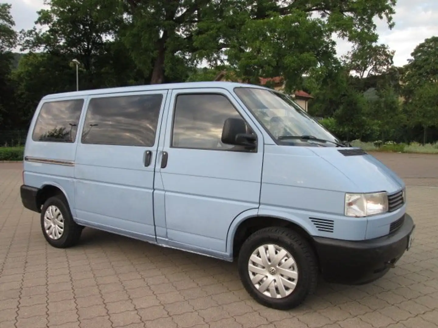 Volkswagen T4 Transporter TDI+2.HAND+FÄHRT GUT+AHK Синій - 2
