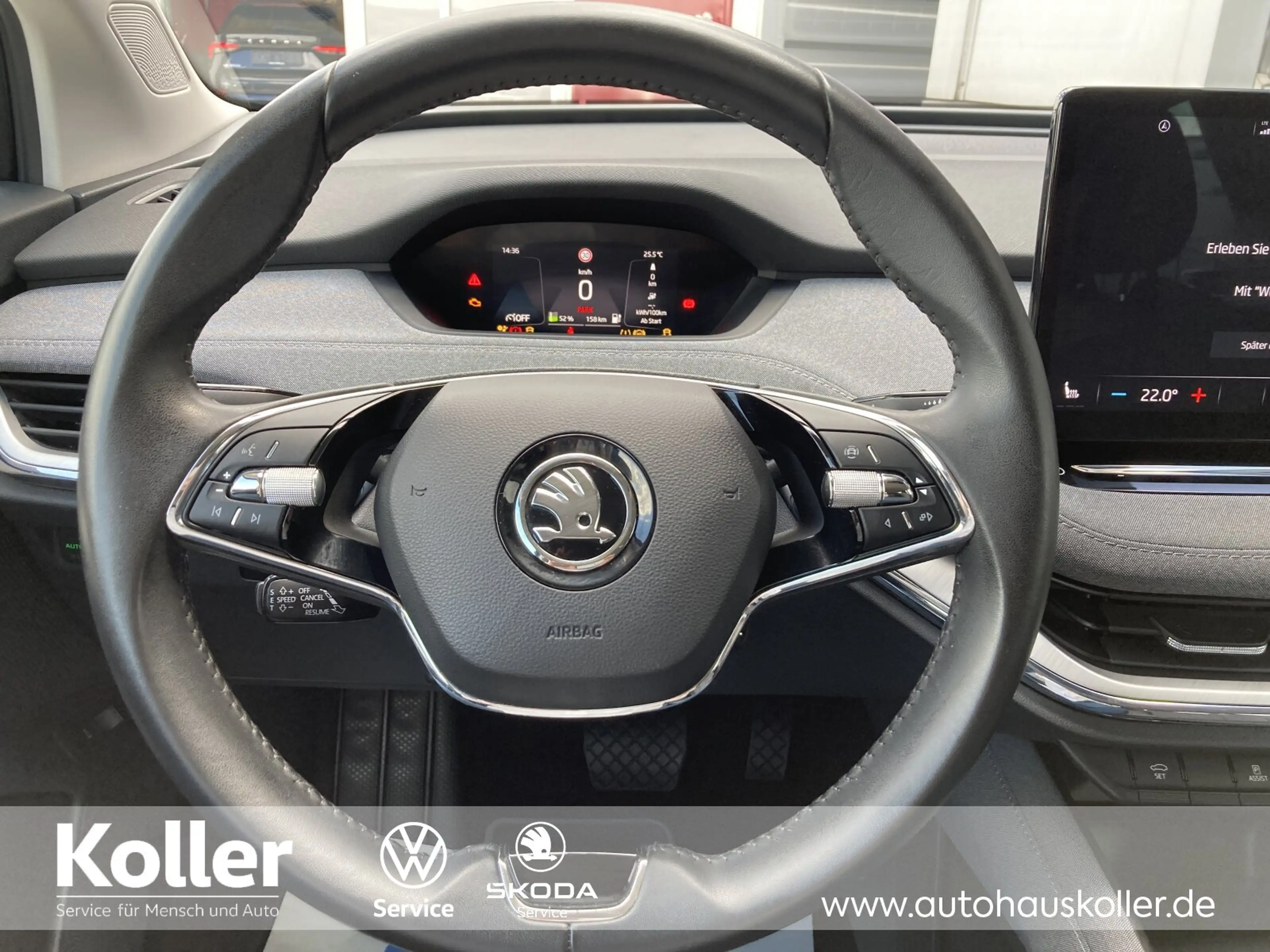 Skoda Enyaq Enyaq iV 60 Loft AHK TParken el.HK Area View ACC — photo 14
