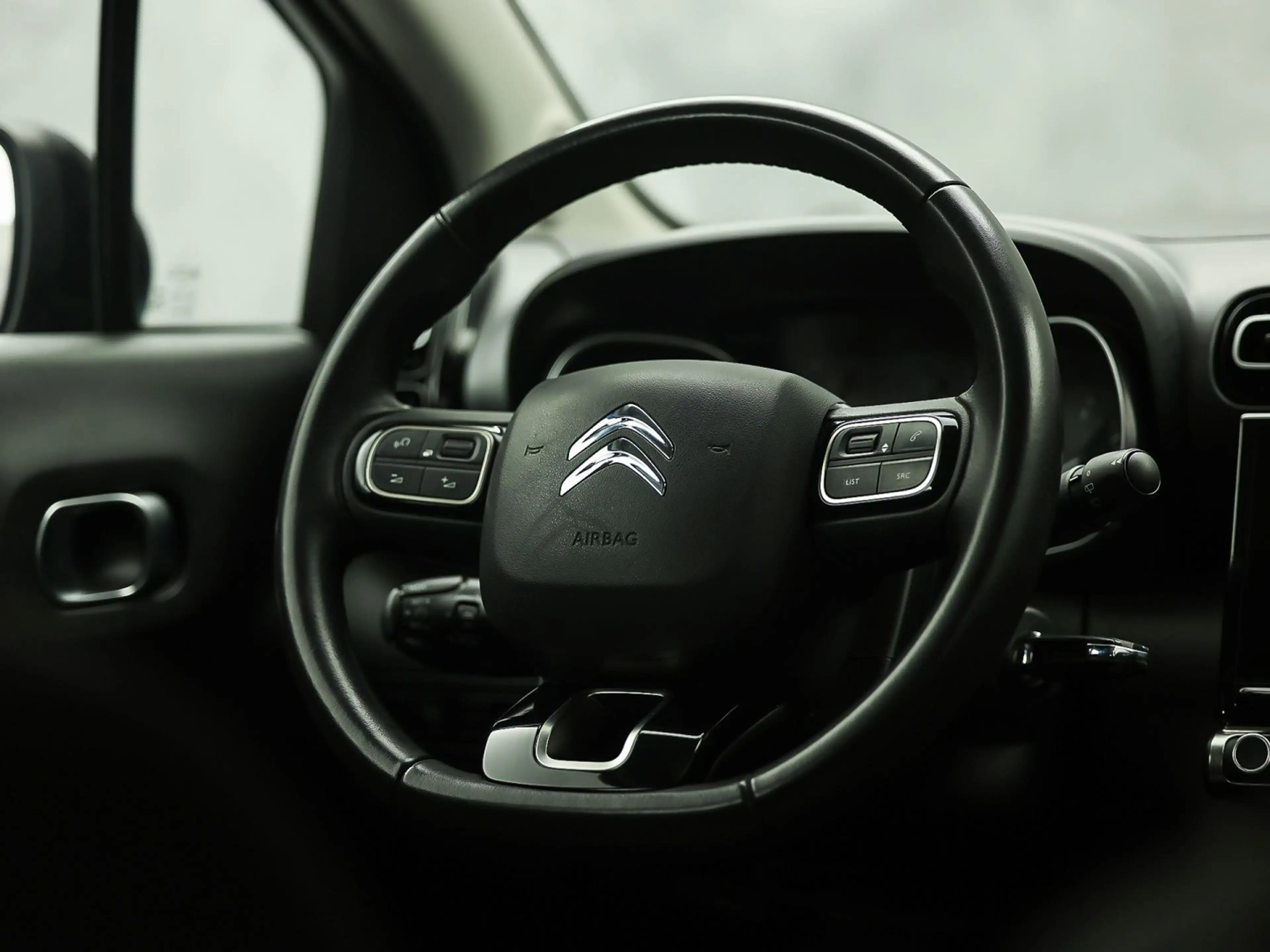 Citroen C3 Aircross 1.2 PureTech Sport (APPLE CARPLAY, GROOT NAVI, LOG — photo 16