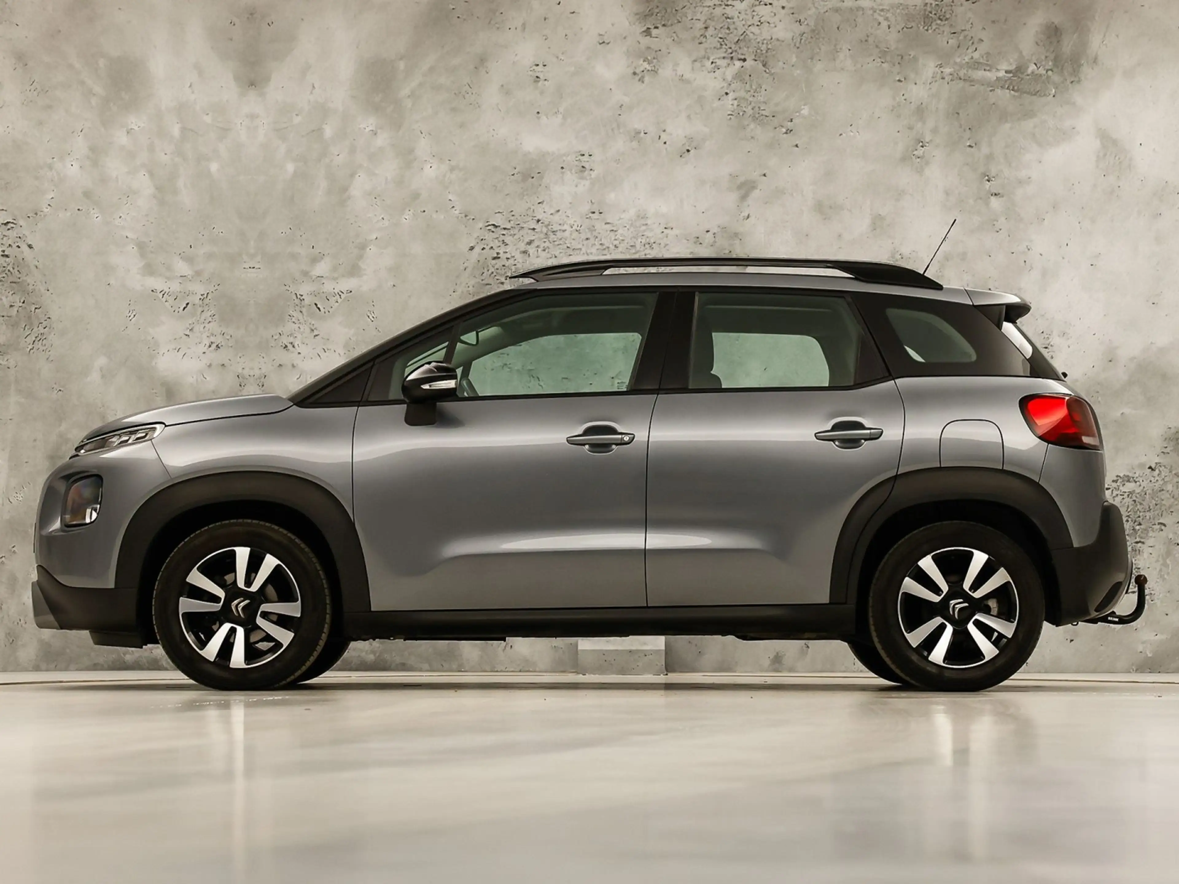 Citroen C3 Aircross 1.2 PureTech Sport (APPLE CARPLAY, GROOT NAVI, LOG — photo 2
