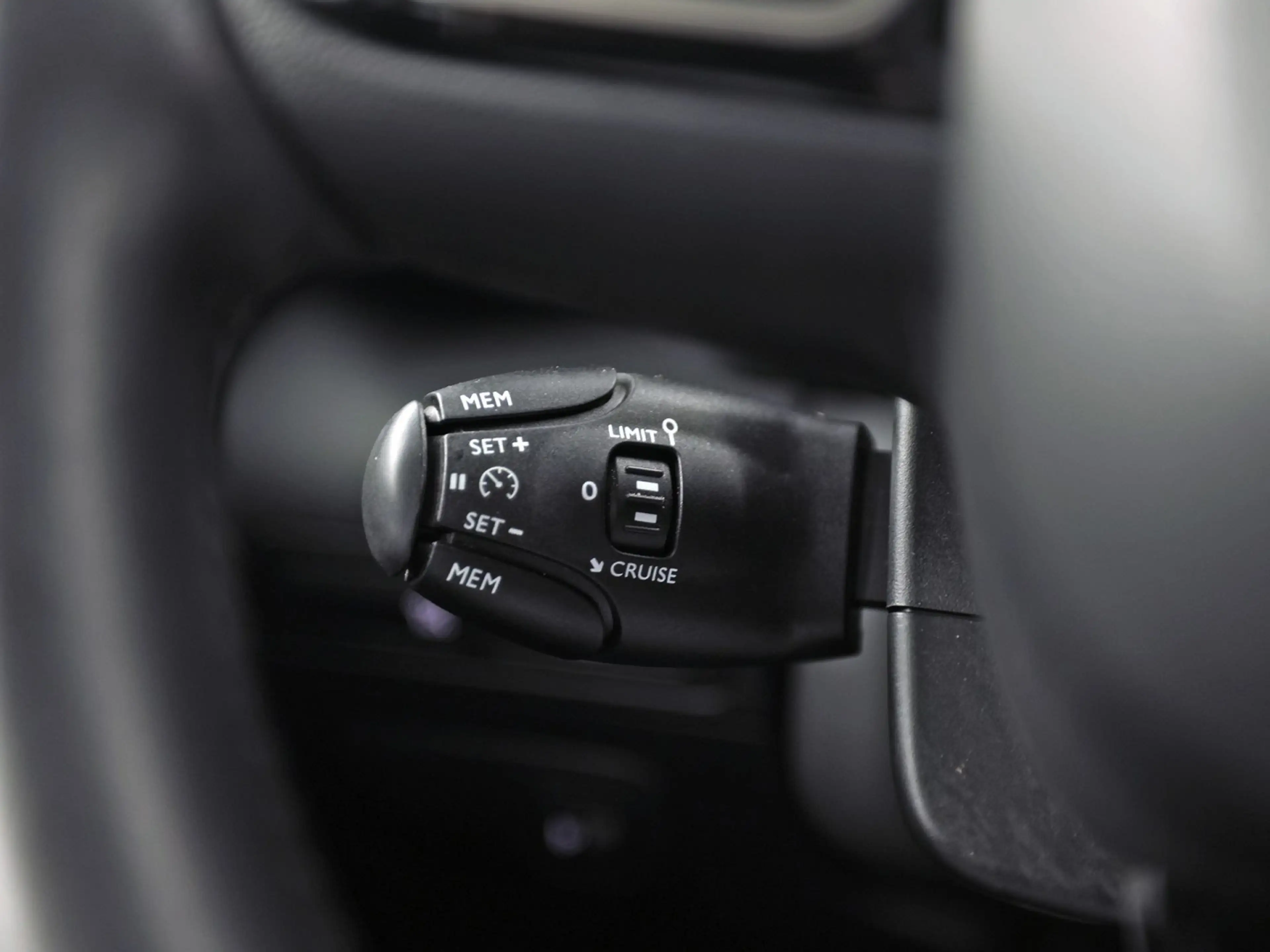 Citroen C3 Aircross 1.2 PureTech Sport (APPLE CARPLAY, GROOT NAVI, LOG — photo 19